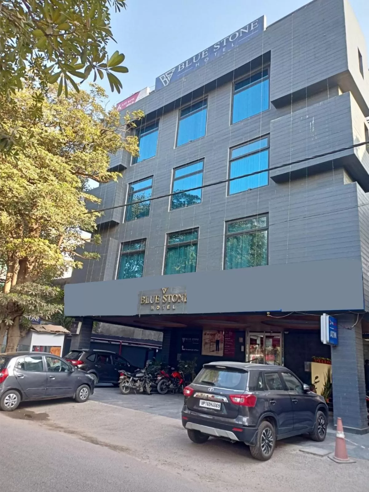 Hotel Bluestone Nehru Place by The Cosy Hotels