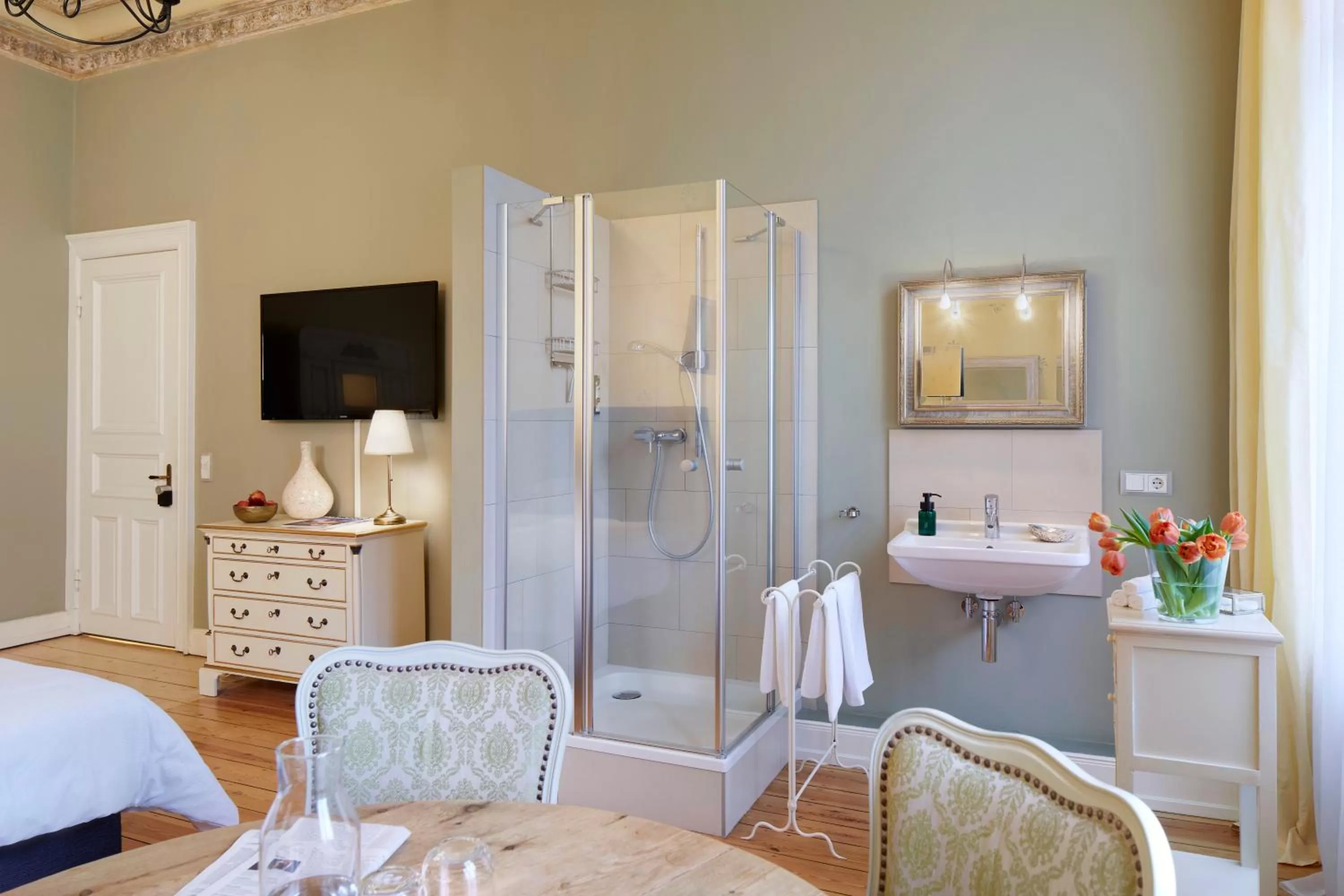 TV and multimedia, Bed in Hotel am Museum