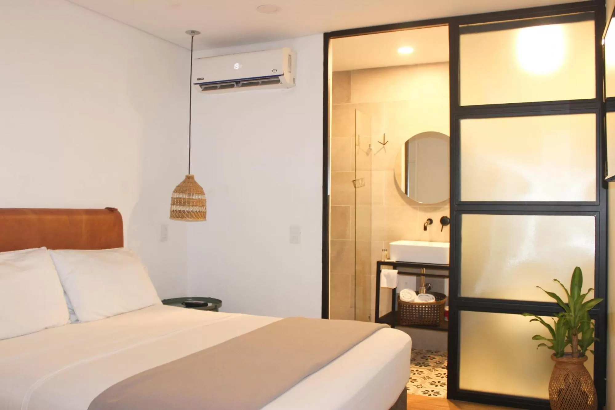 Photo of the whole room, Bed in 574 Hotel