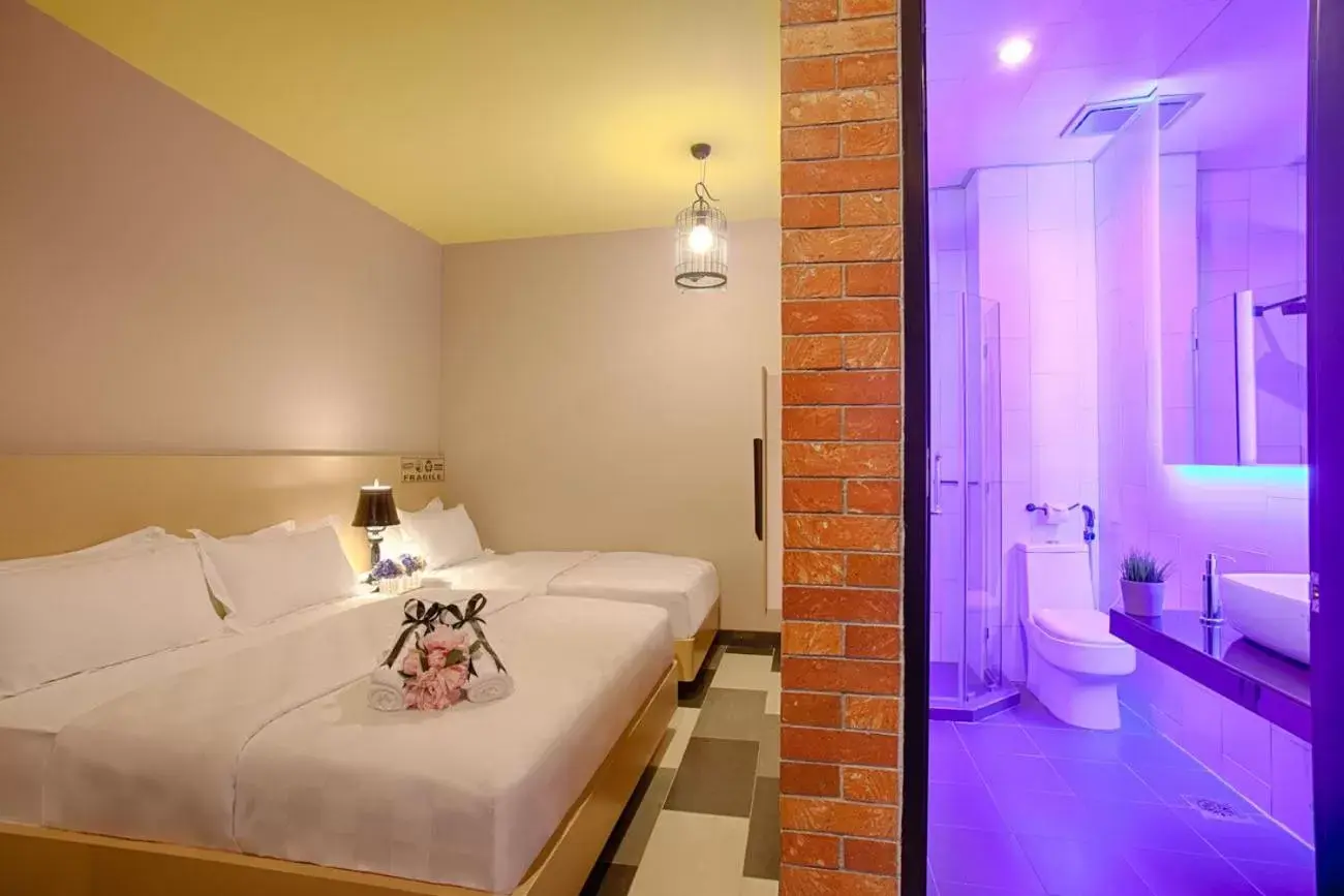 Photo of the whole room, Bed in the youniQ Hotel, Kuala Lumpur International Airport Photo of the whole room, Bed in the youniQ Hotel, Kuala Lumpur International Airport