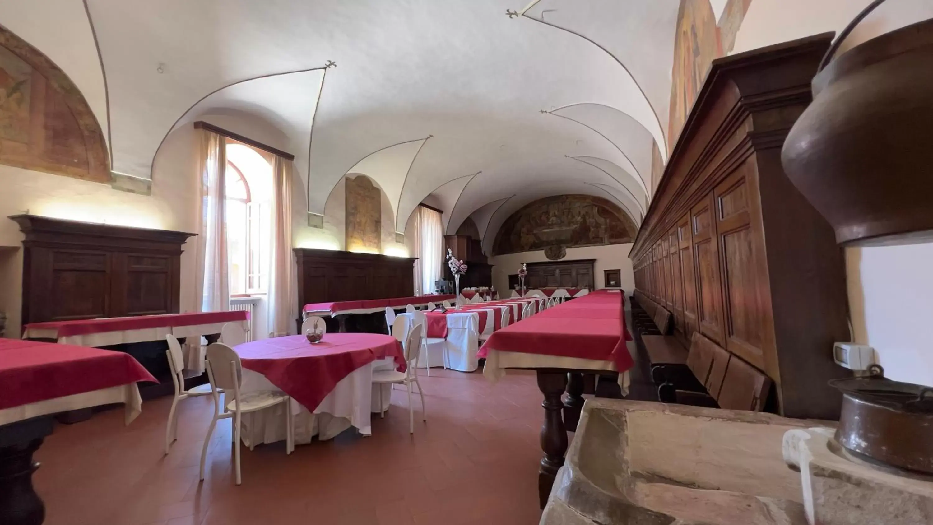 Restaurant/Places to Eat in Monastero SS. Annunziata