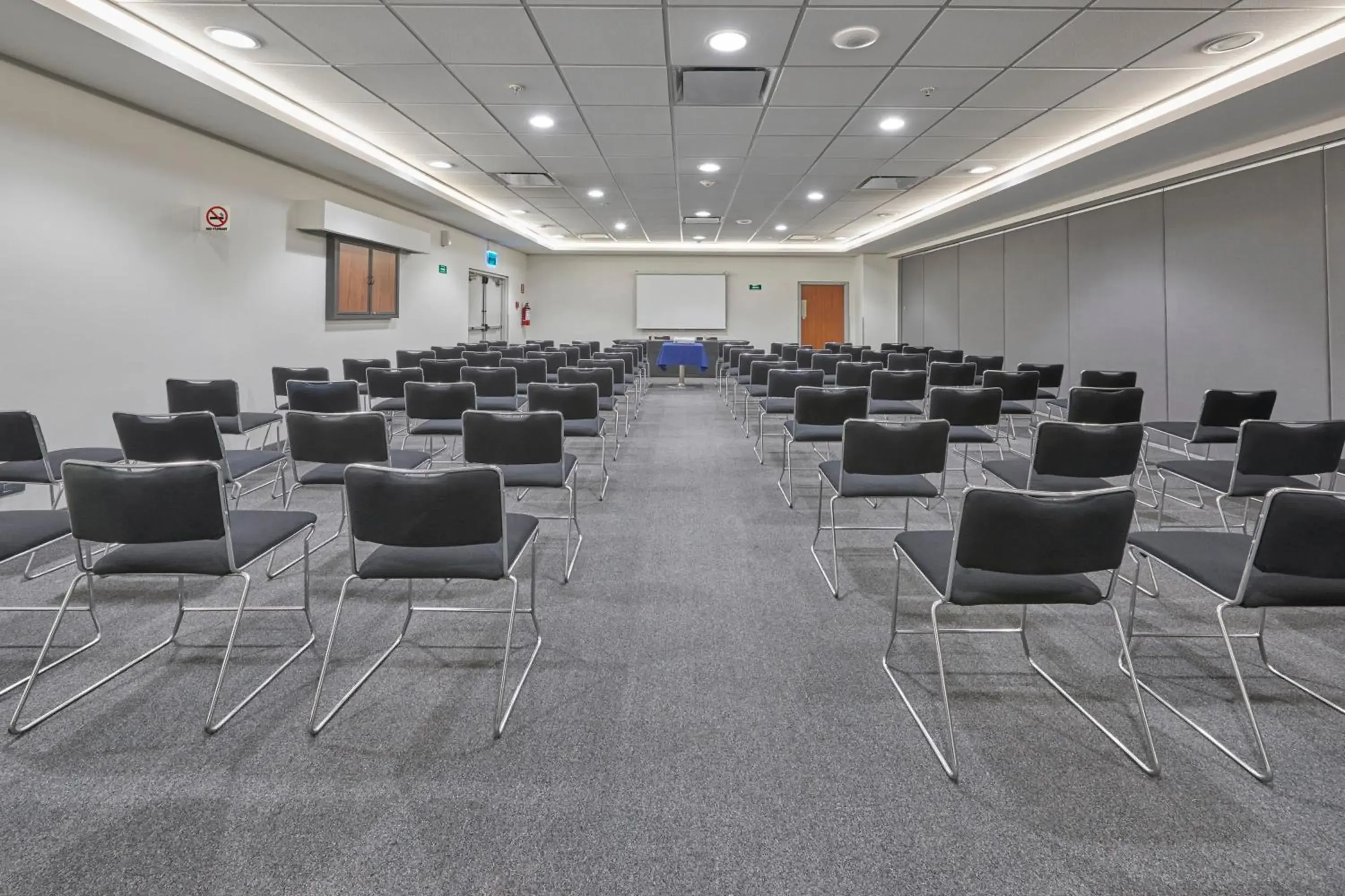 Meeting/conference room in City Express by Marriott Irapuato Norte