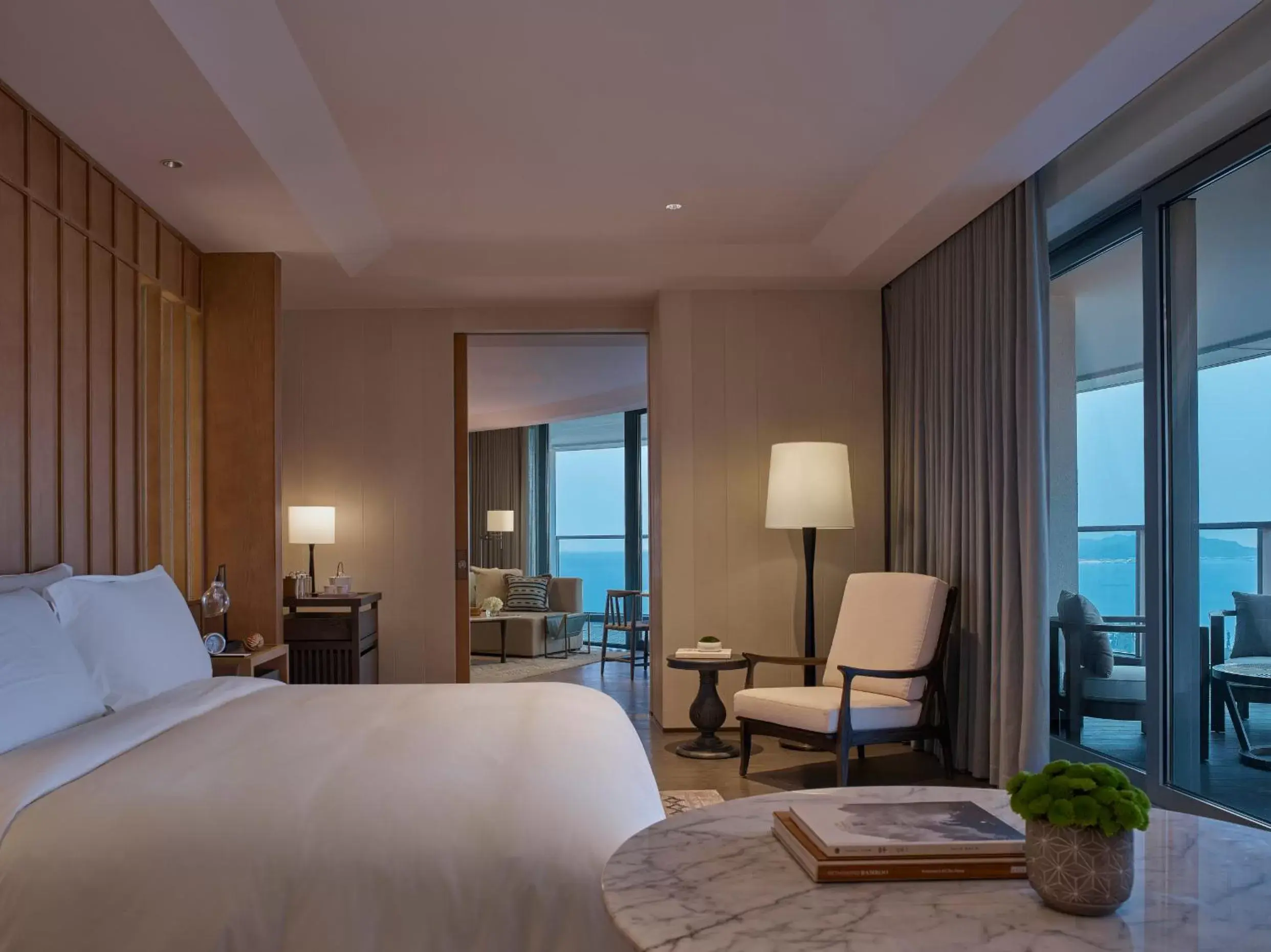 Photo of the whole room in Rosewood Sanya