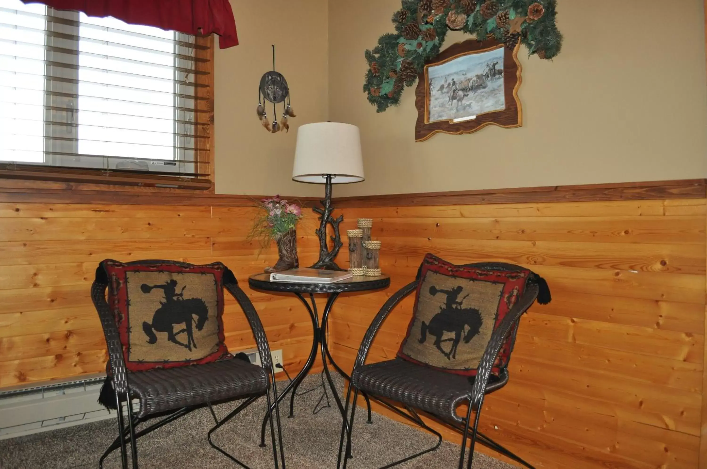 Seating Area in Rocky Ridge Country Lodge
