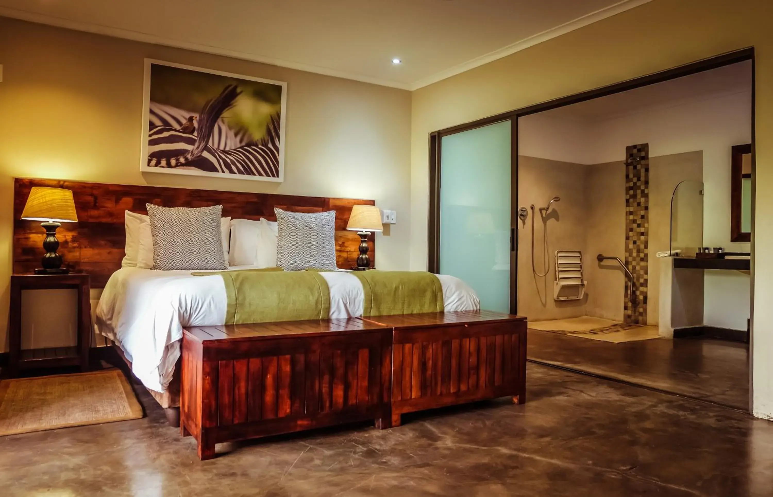 Shower, Bed in Bushveld Terrace - Hotel on Kruger