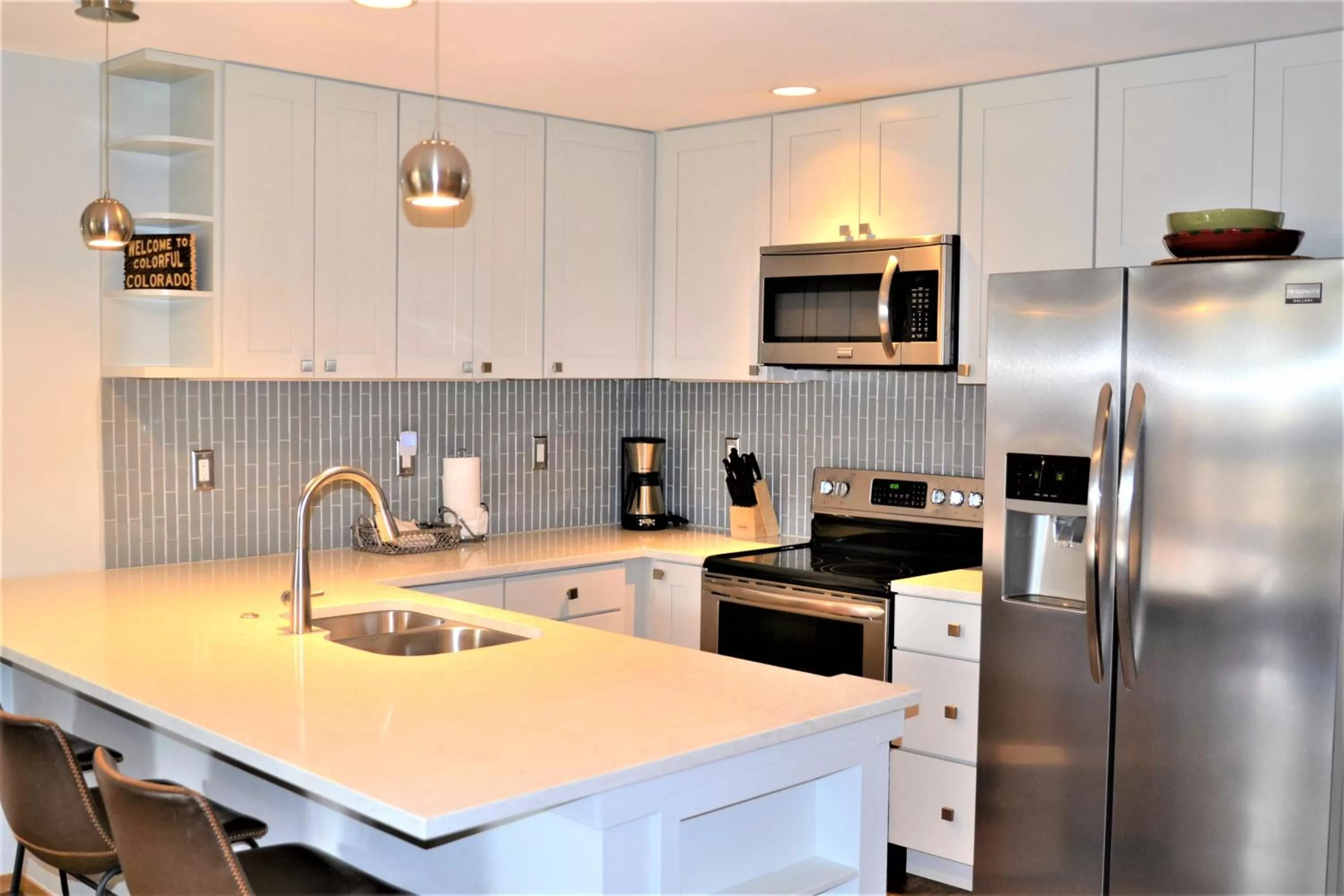Kitchen or kitchenette in Simba Run Vail Condominiums