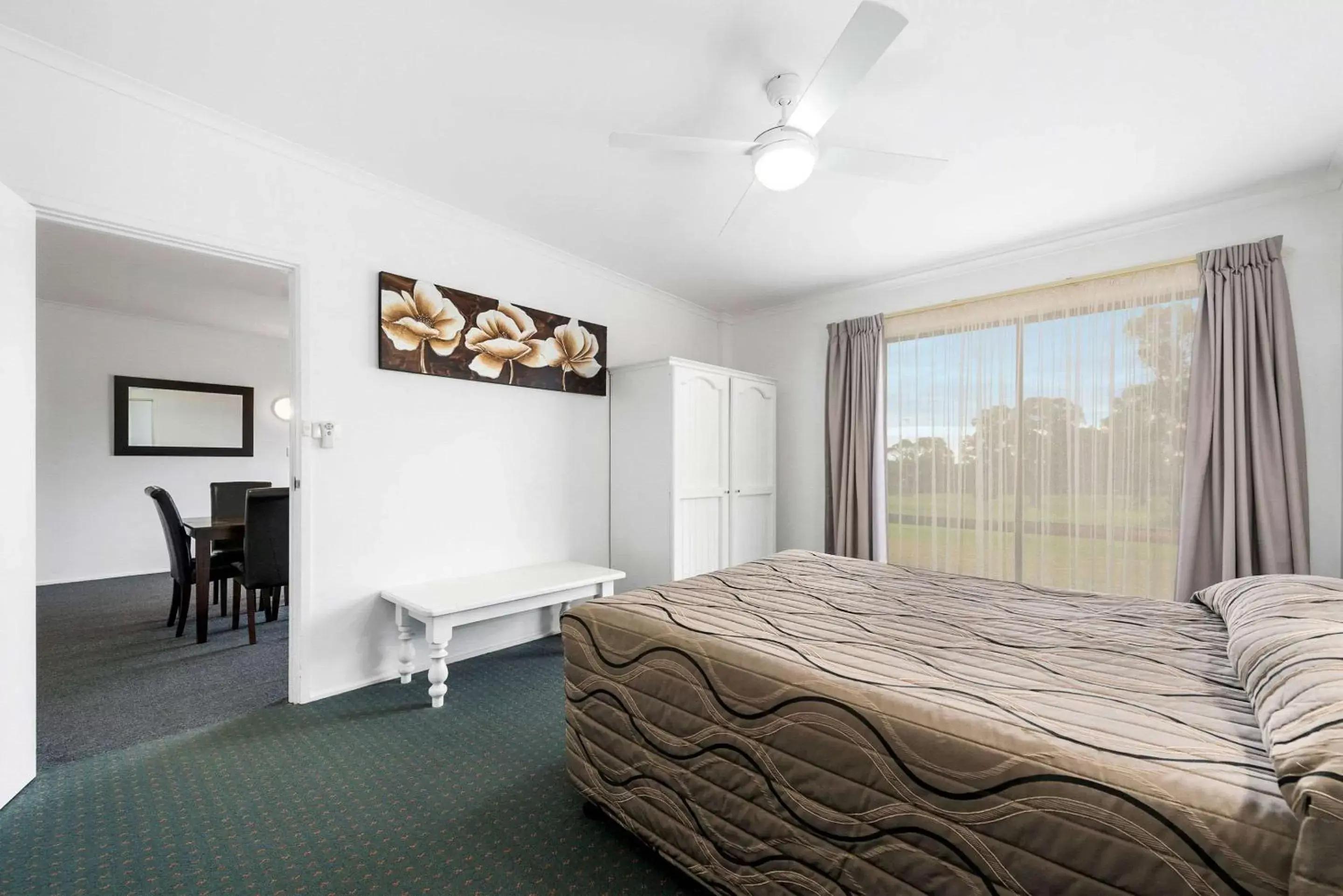 Bedroom in Comfort Inn & Suites Riverland