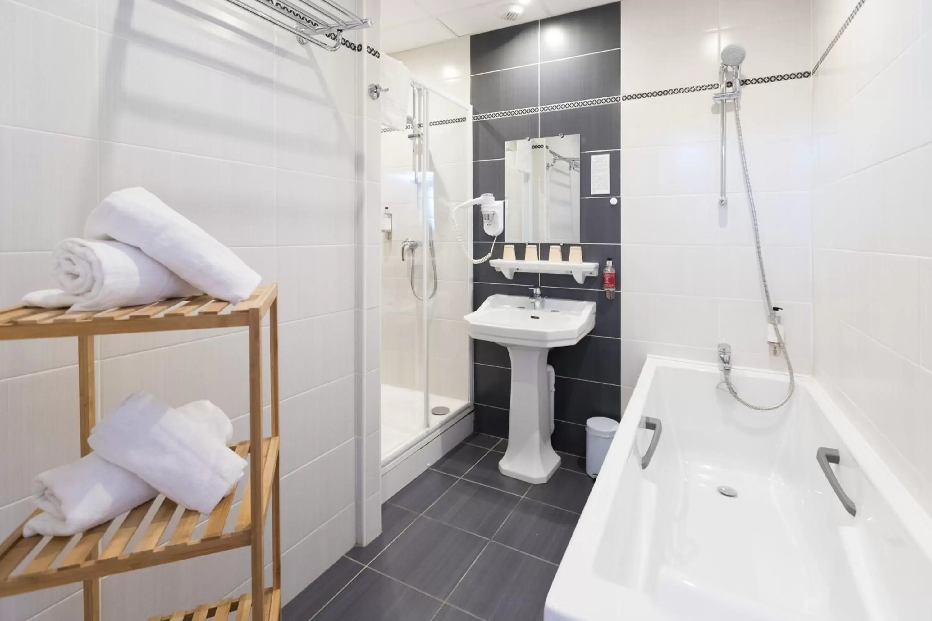 Bathroom in Hotel de la Terrasse