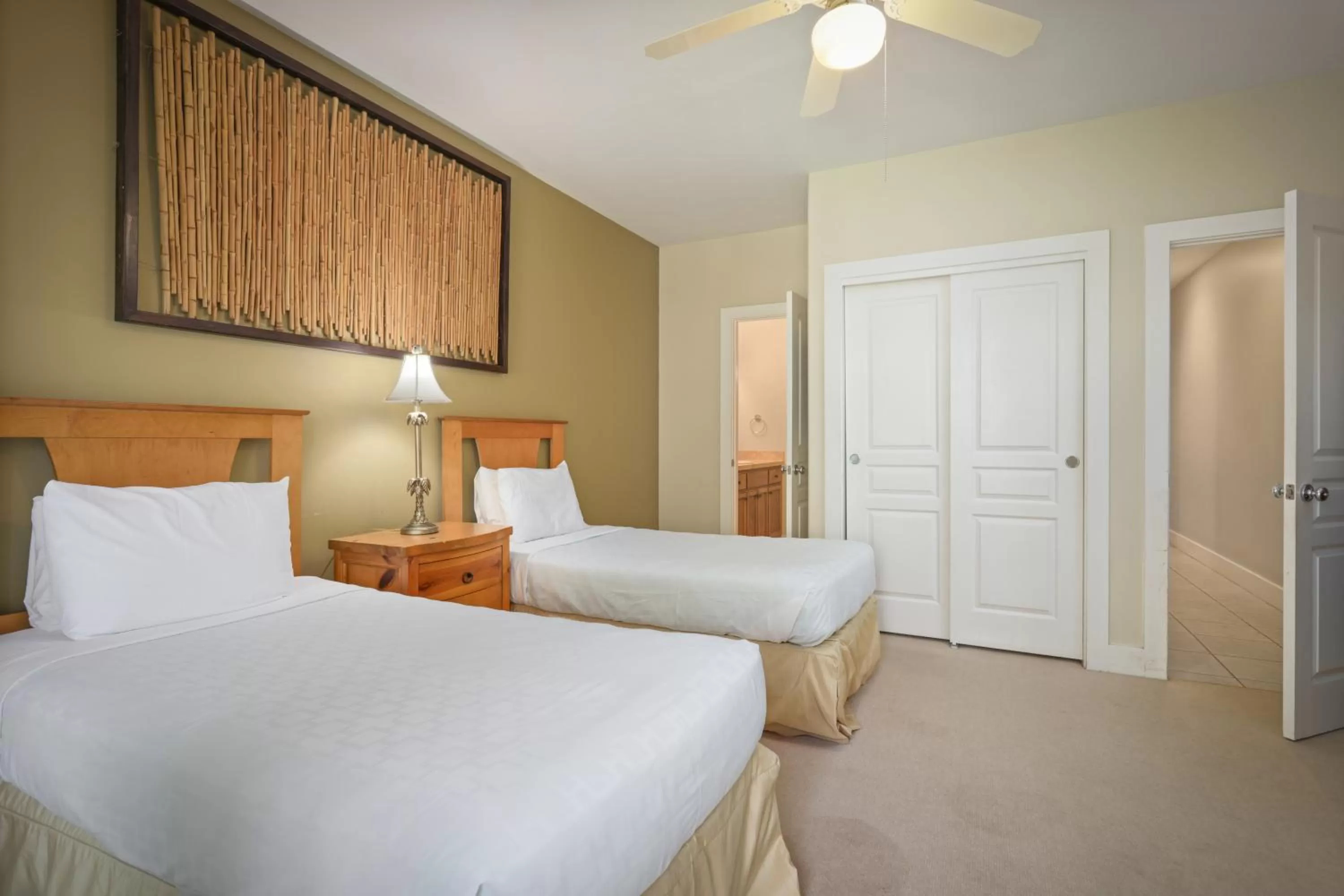 Bed in Aston At Poipu Kai