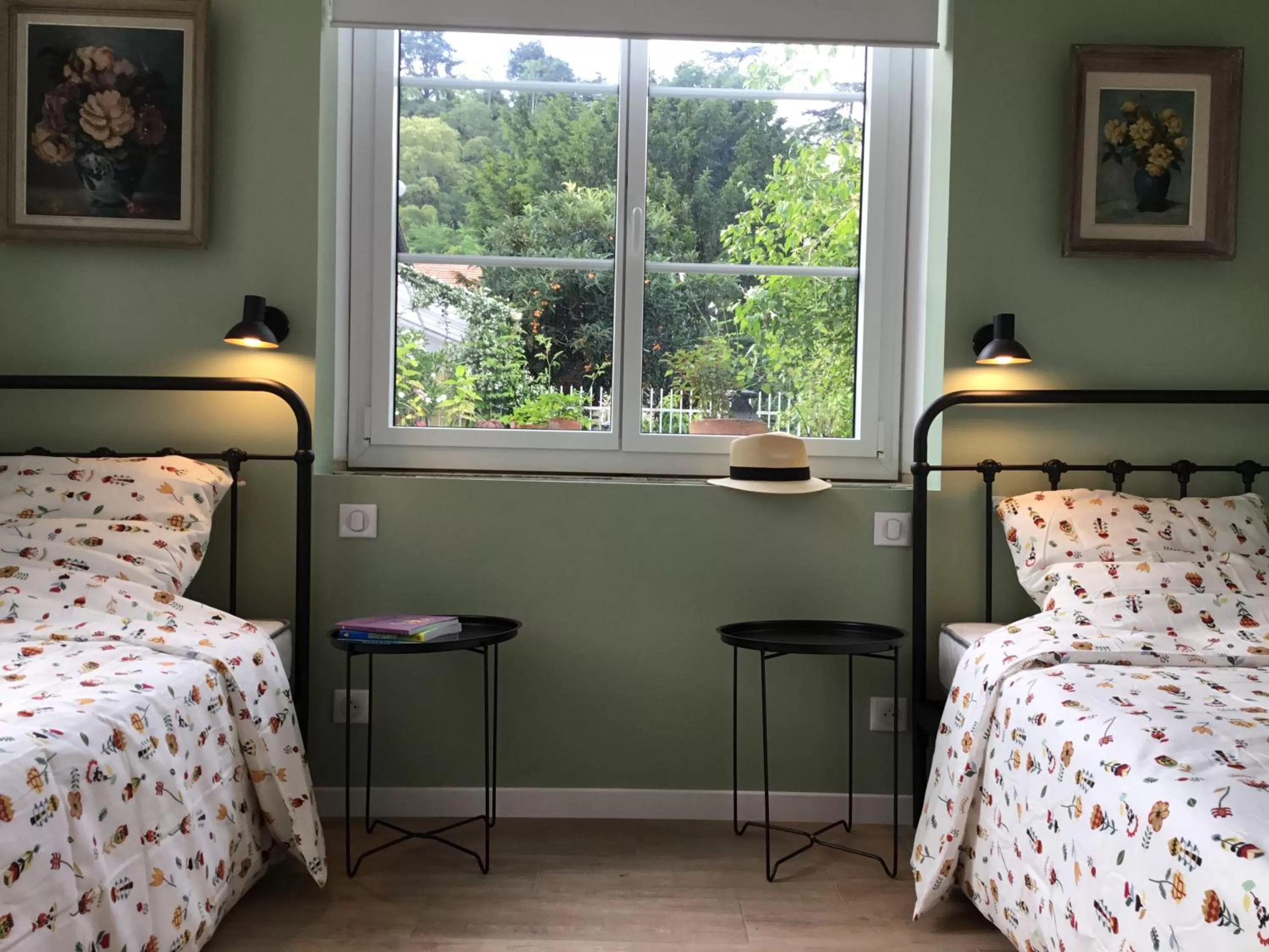 Photo of the whole room, Bed in La Prévôté