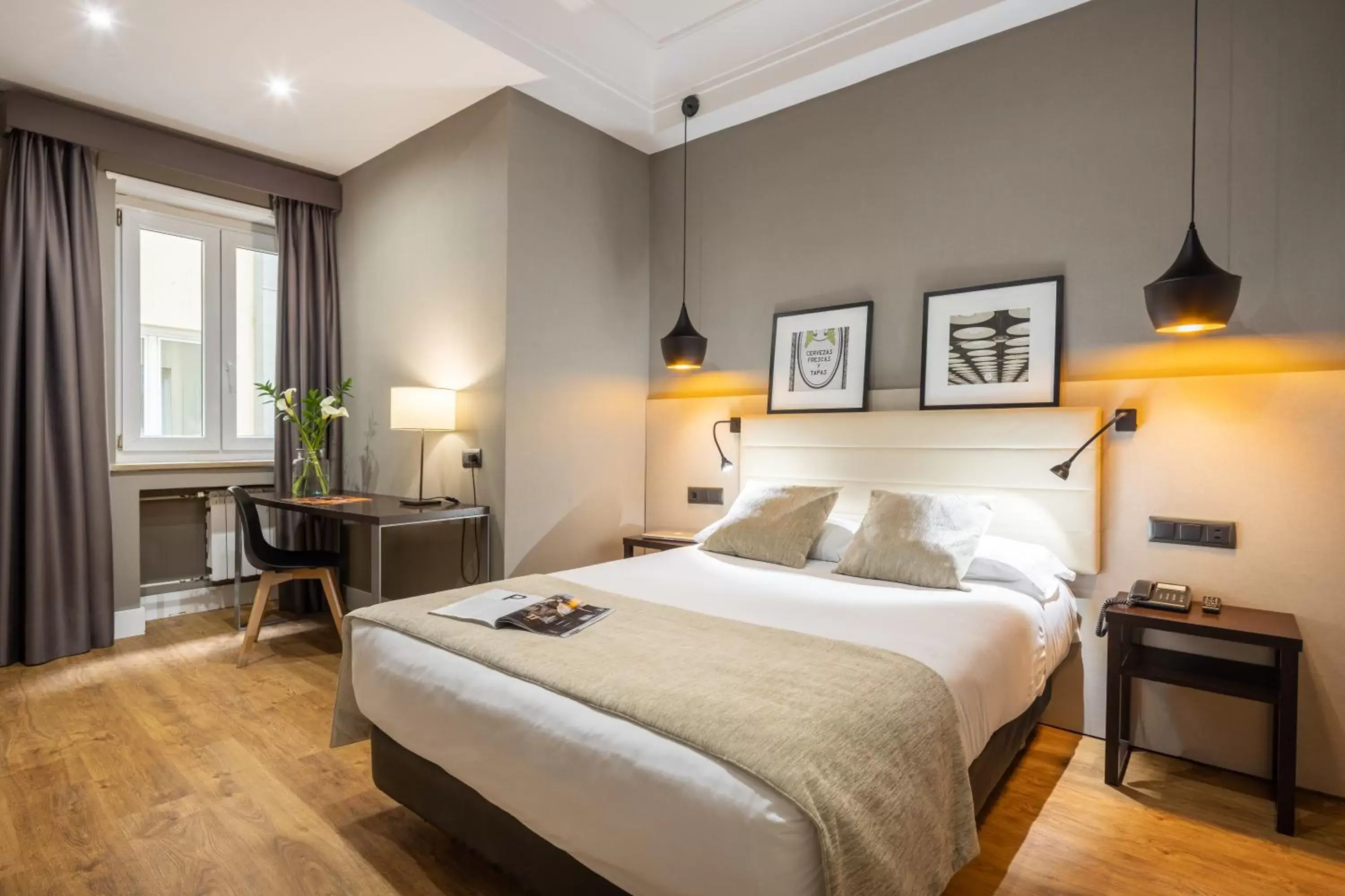 Bedroom, Bed in Hotel Cortezo Bedroom, Bed in Hotel Cortezo