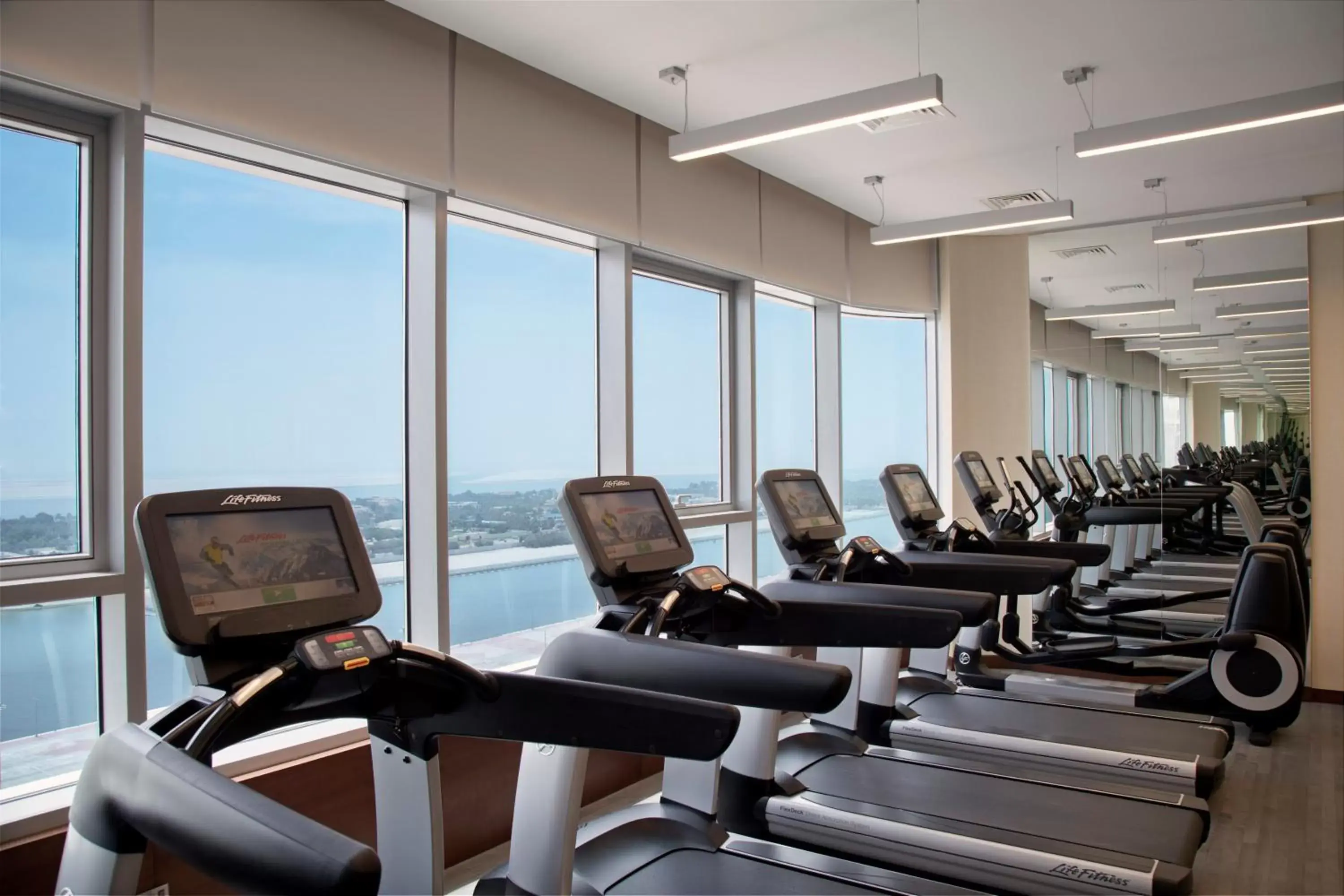Fitness centre/facilities in Pearl Rotana Capital Centre Fitness centre/facilities in Pearl Rotana Capital Centre