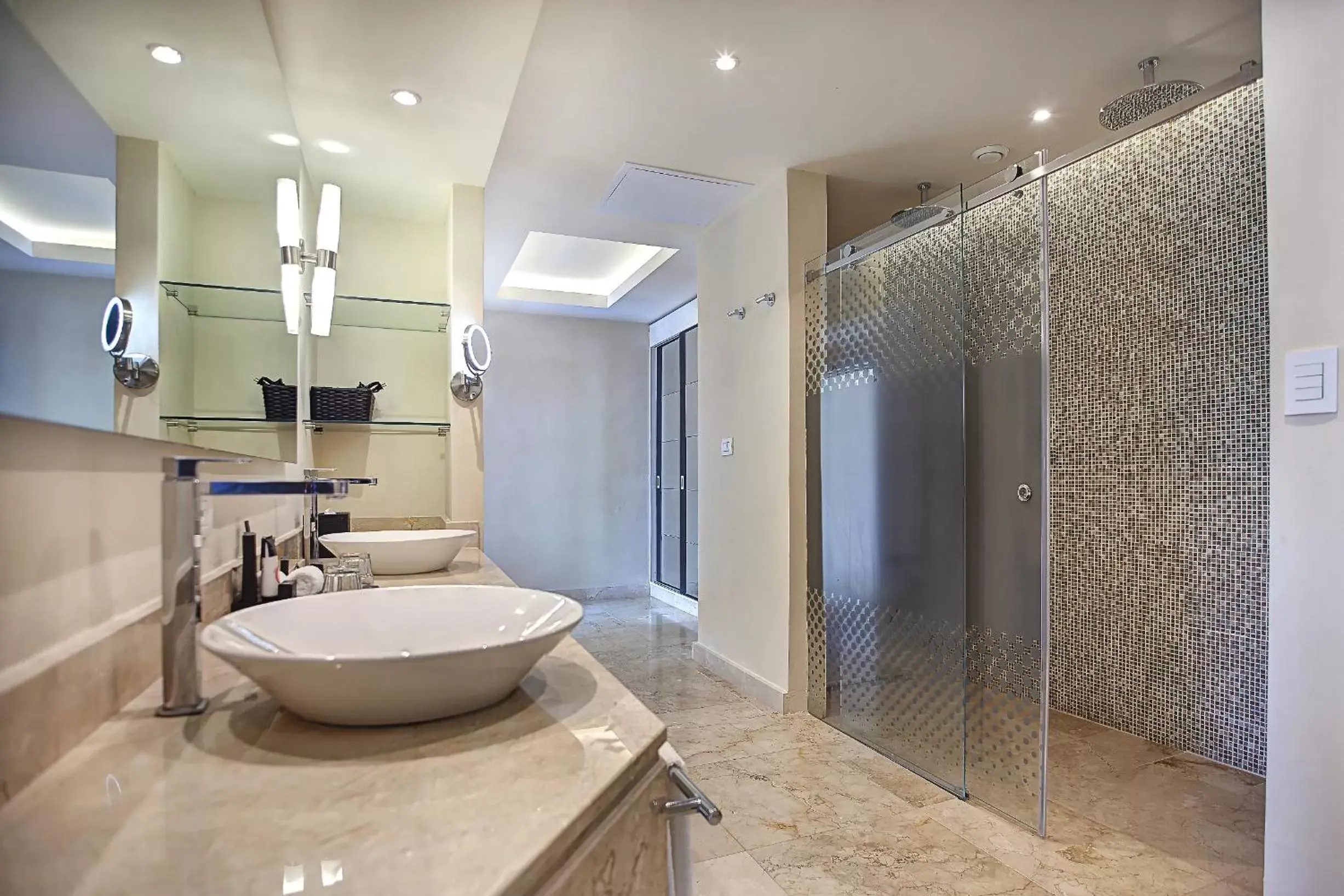 Shower, Bathroom in Royalton CHIC Punta Cana, An Autograph Collection All-Inclusive Resort & Casino, Adults Only