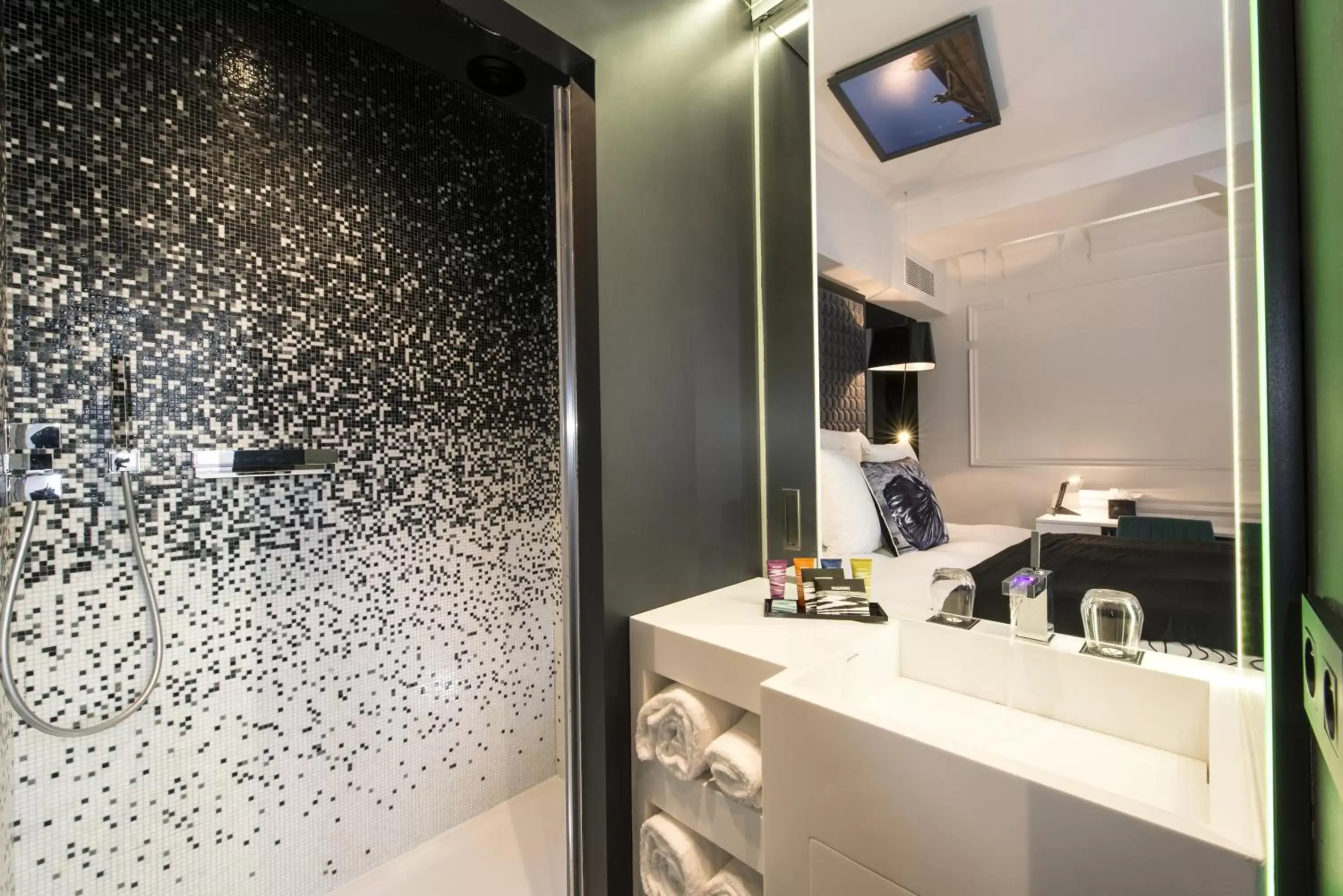 Bathroom in Vertigo Hotel, Dijon, a Member of Design Hotels Bathroom in Vertigo Hotel, Dijon, a Member of Design Hotels