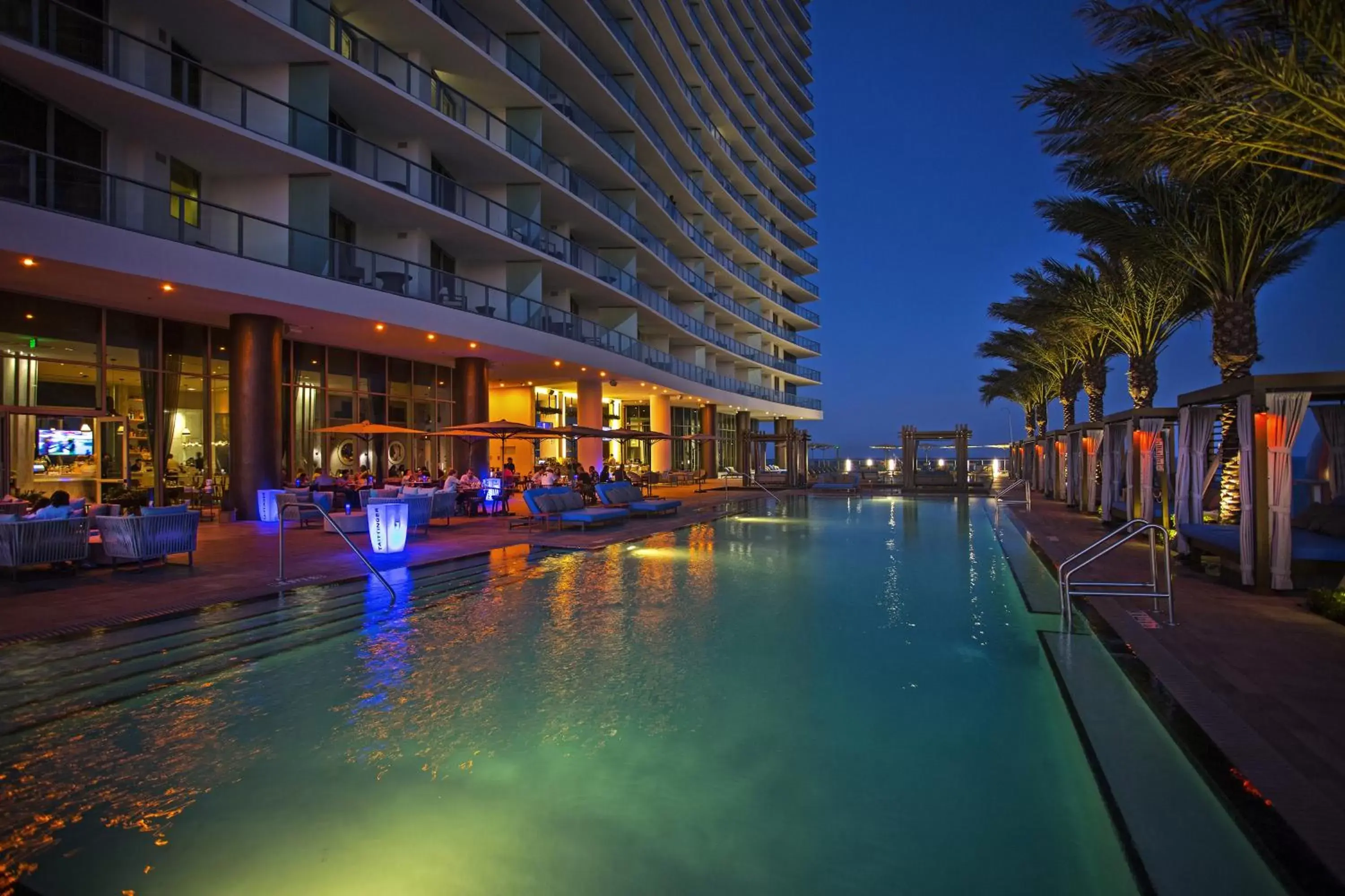 Swimming Pool in Hyde Resort & Residences