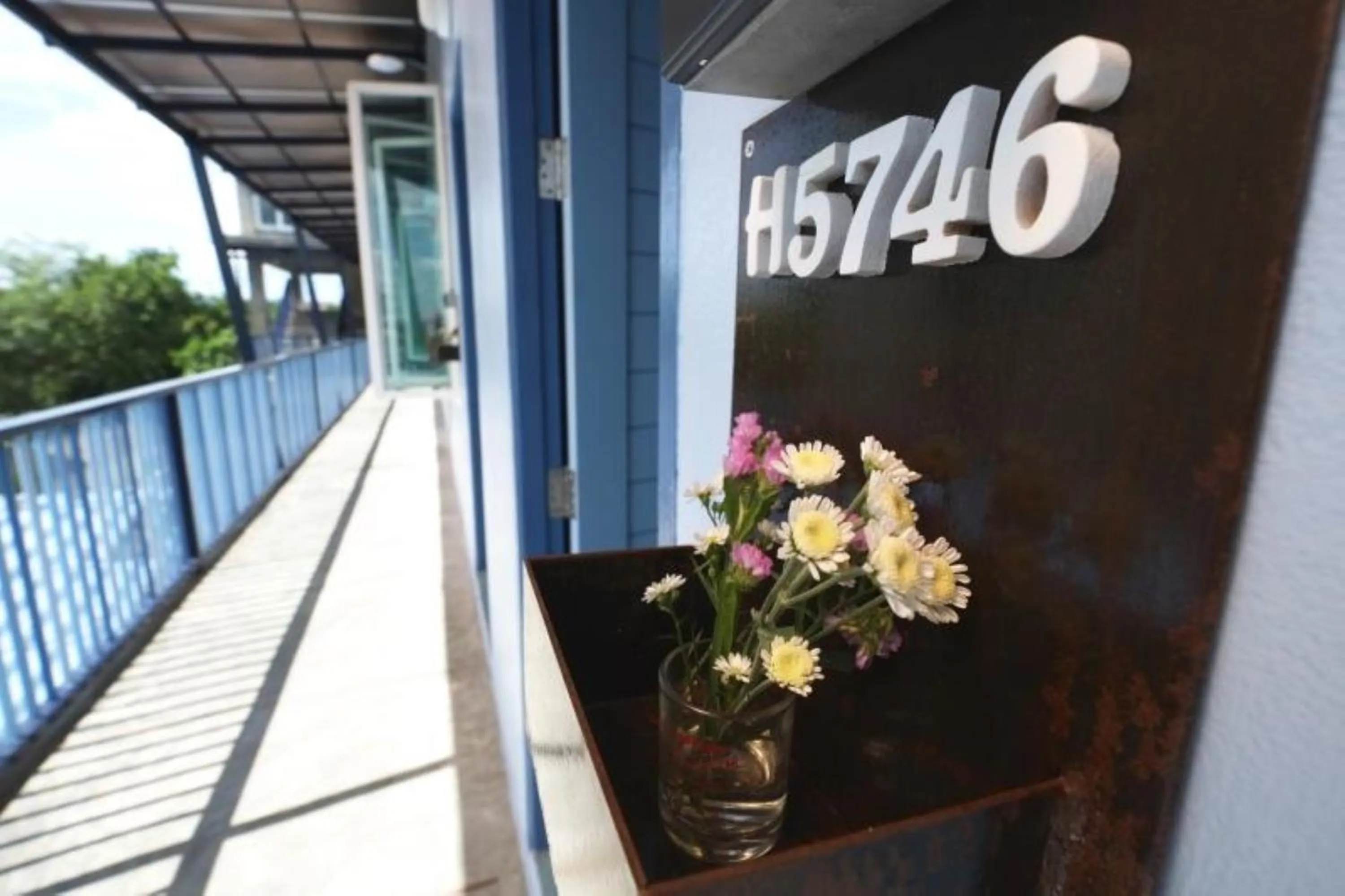 Property building in Chanchalay Hip Hostel SHA Extra Plus