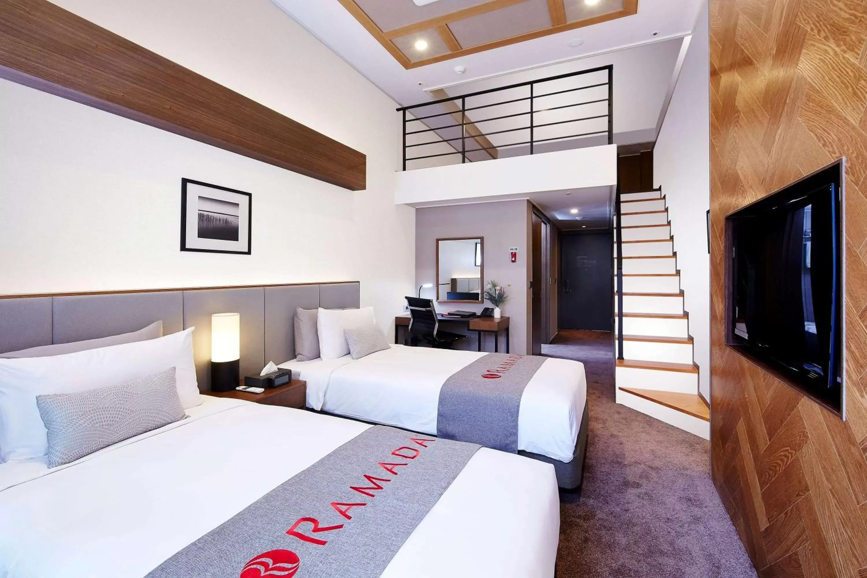 Photo of the whole room, Bed in Pyeongchang Ramada Hotel & Suite by Wyndham