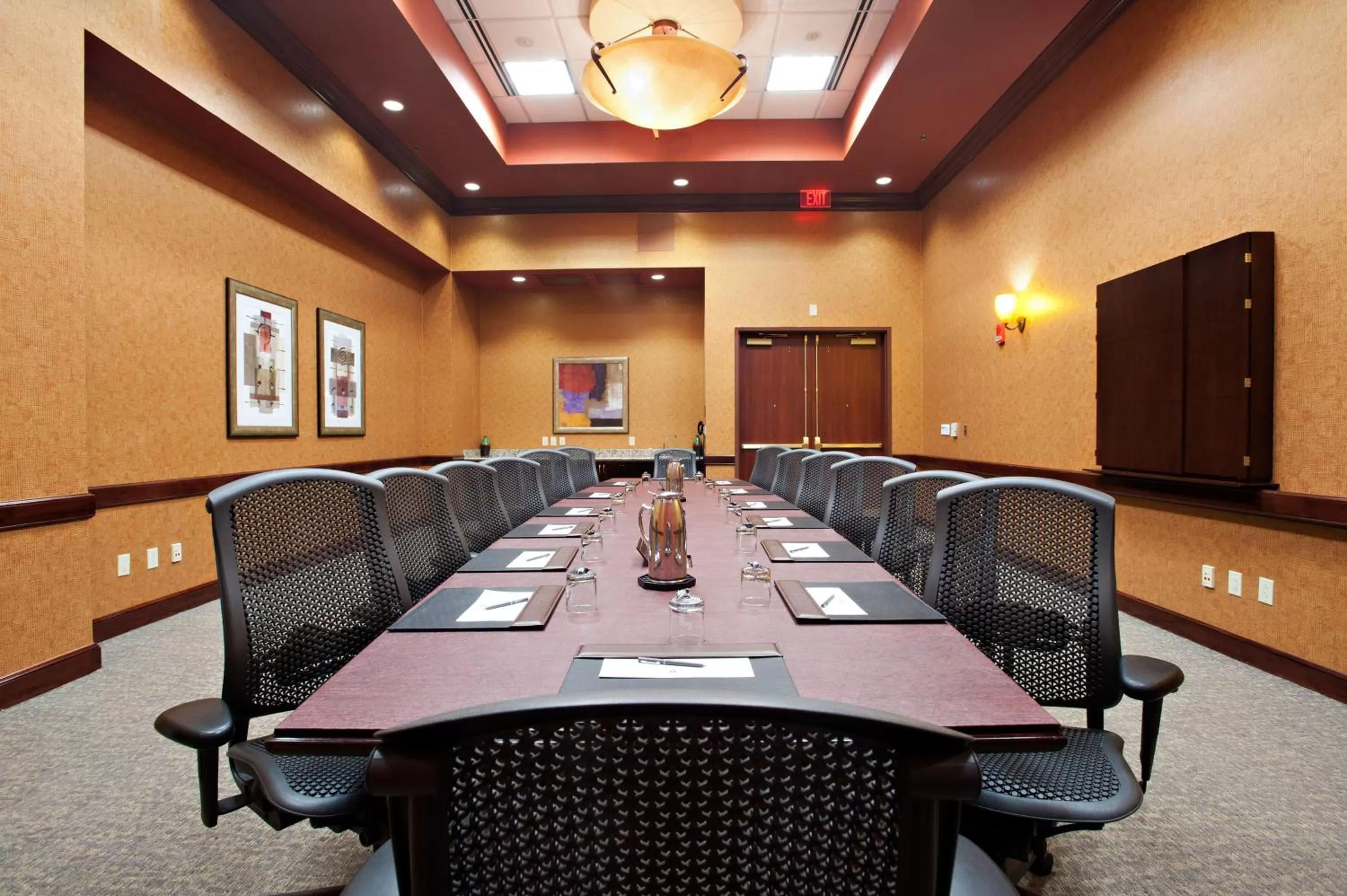 Meeting/conference room in Embassy Suites by Hilton Charlotte Concord Golf Resort & Spa