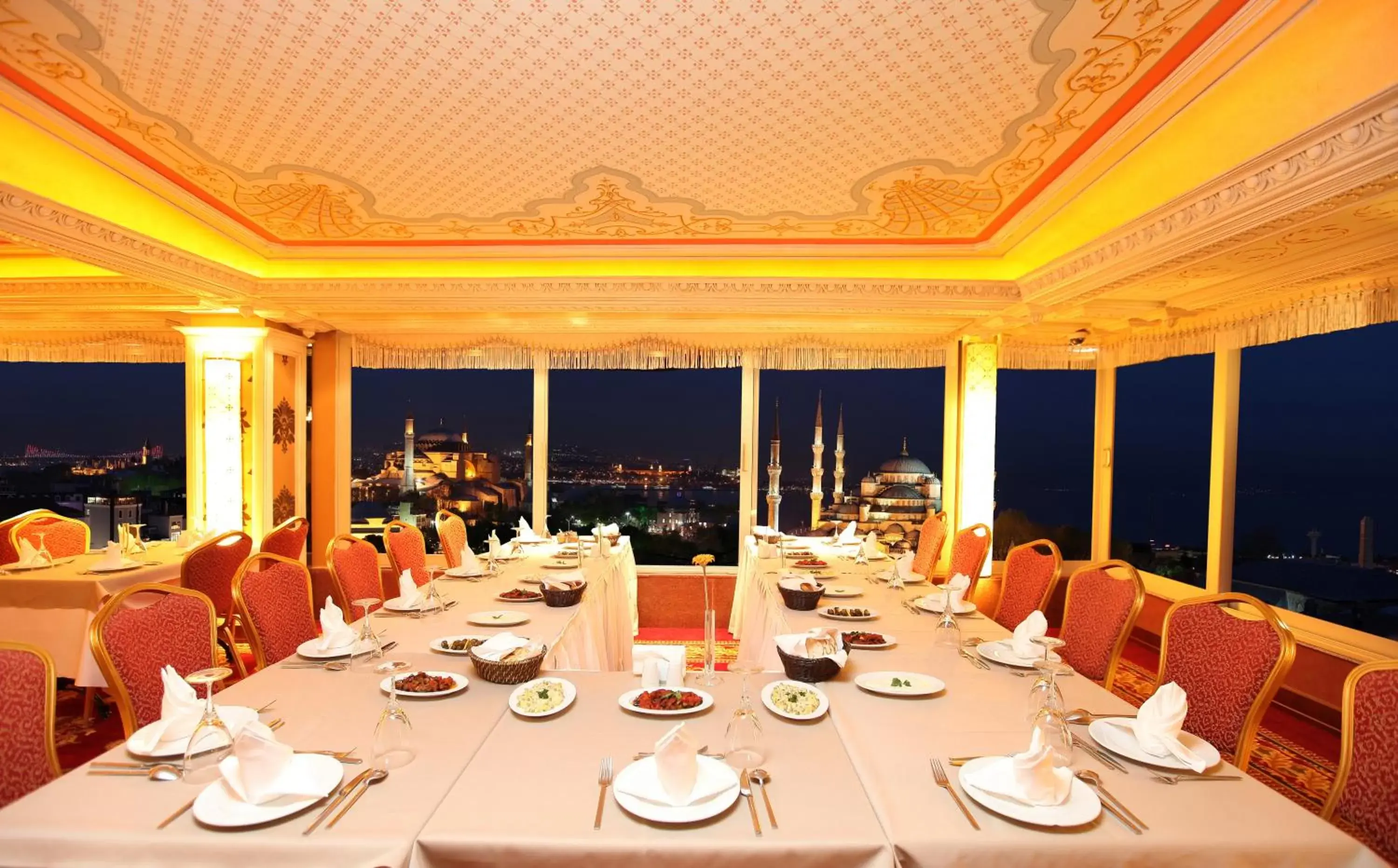 Restaurant/Places to Eat in Deluxe Golden Horn Sultanahmet Hotel