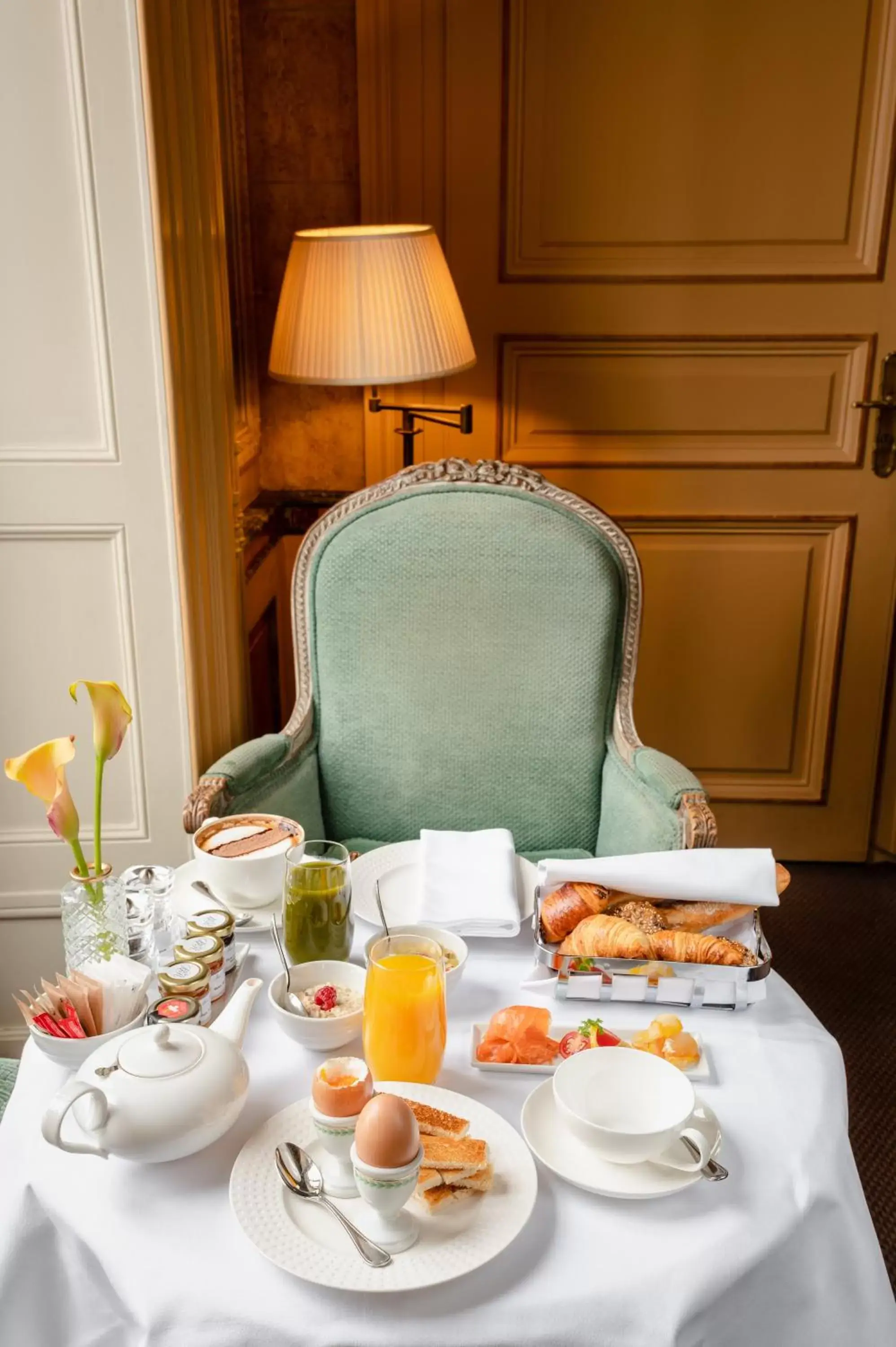 Food and drinks in Beau-Rivage Genève Food and drinks in Beau-Rivage Genève