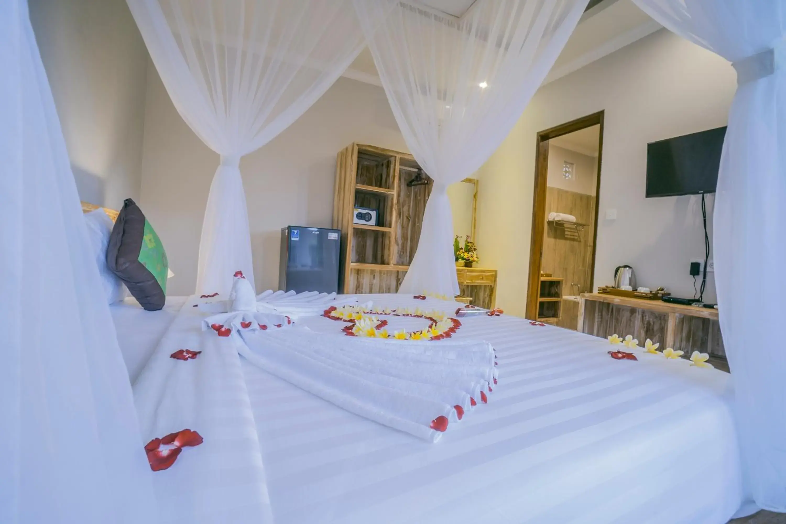 Bedroom, Bed in Ubud Tropical Garden 2