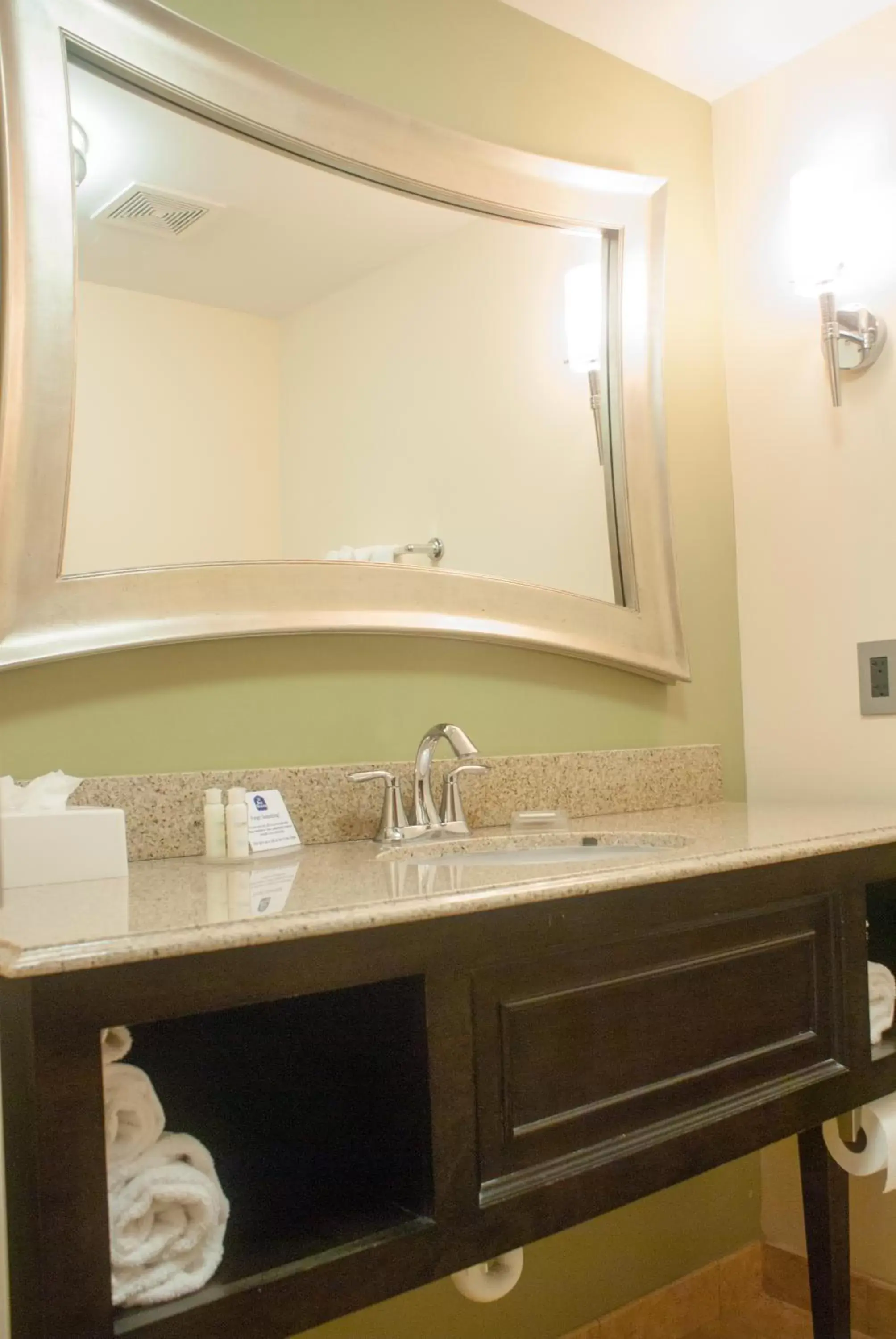 Bathroom in Best Western Plus Cecil Field Inn & Suites