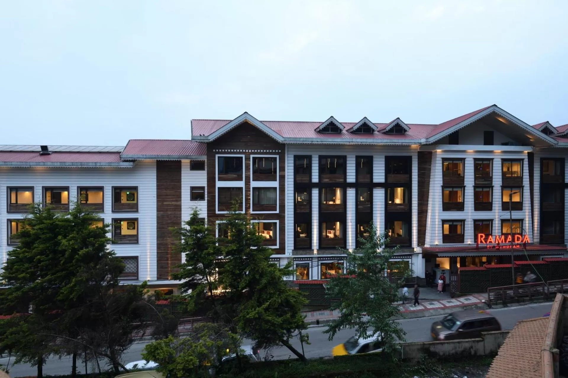Ramada by Wyndham Gangtok Hotel & Casino Golden