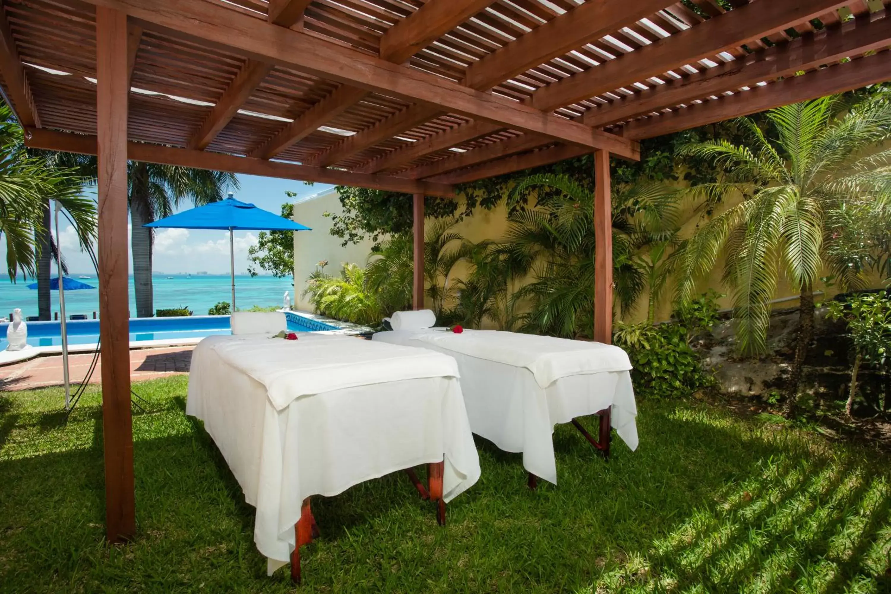 Massage in Hotel La Joya Isla Mujeres