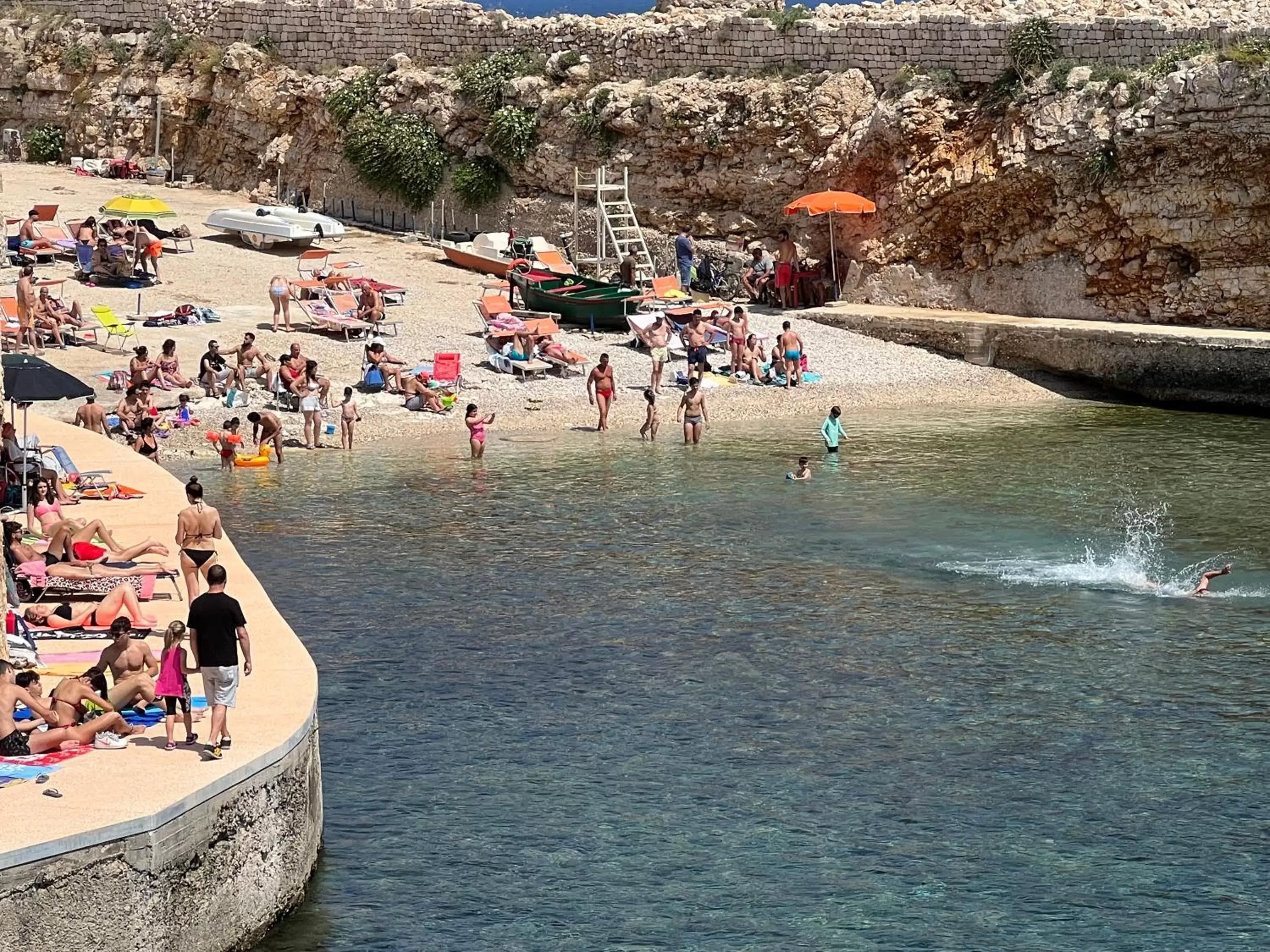 Beach in Amare il Mare