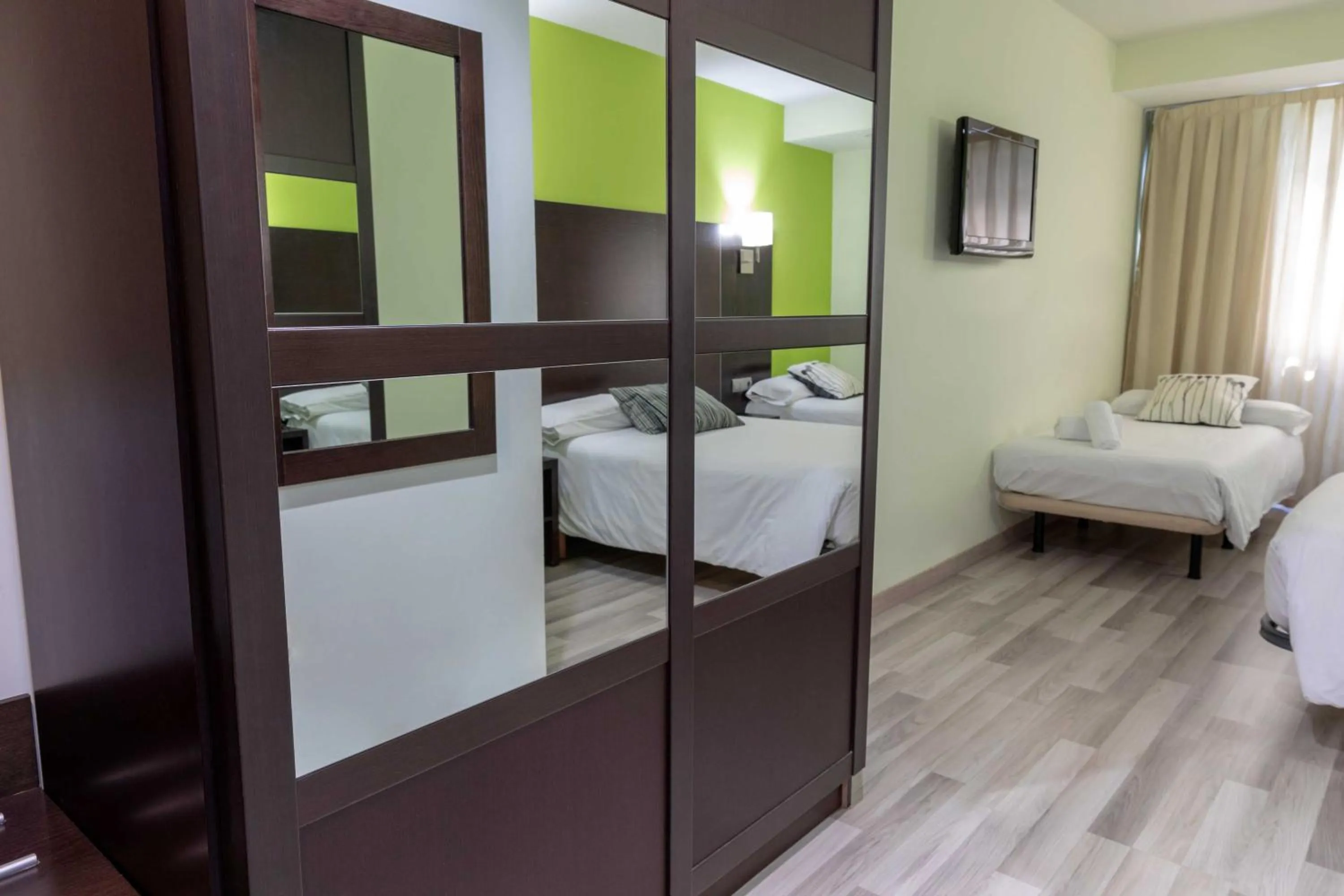 Bed in Hotel Alda Cardeña