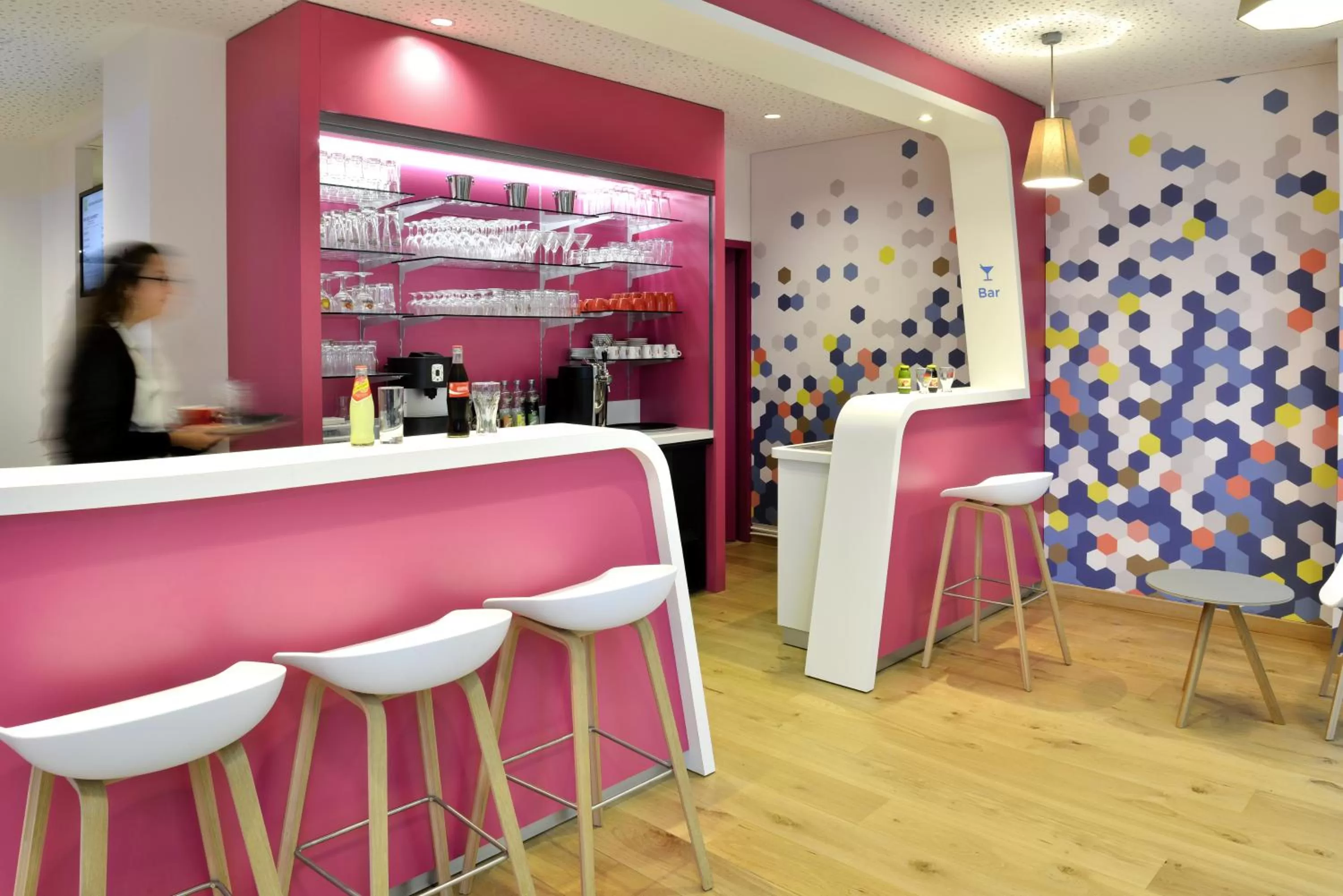 Lounge or bar in ibis Styles Montelimar Centre