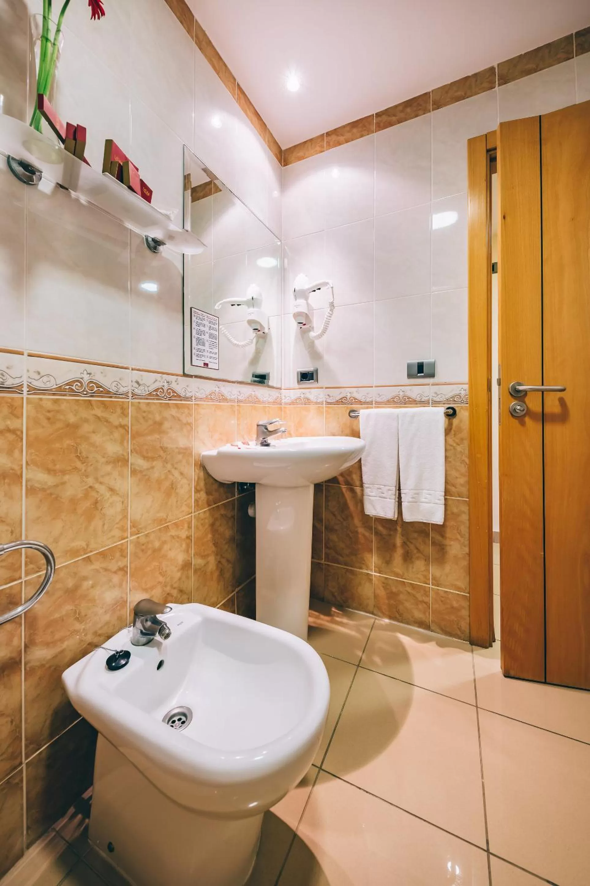 Bathroom in Grand Muthu Golf Plaza Hotel & Spa