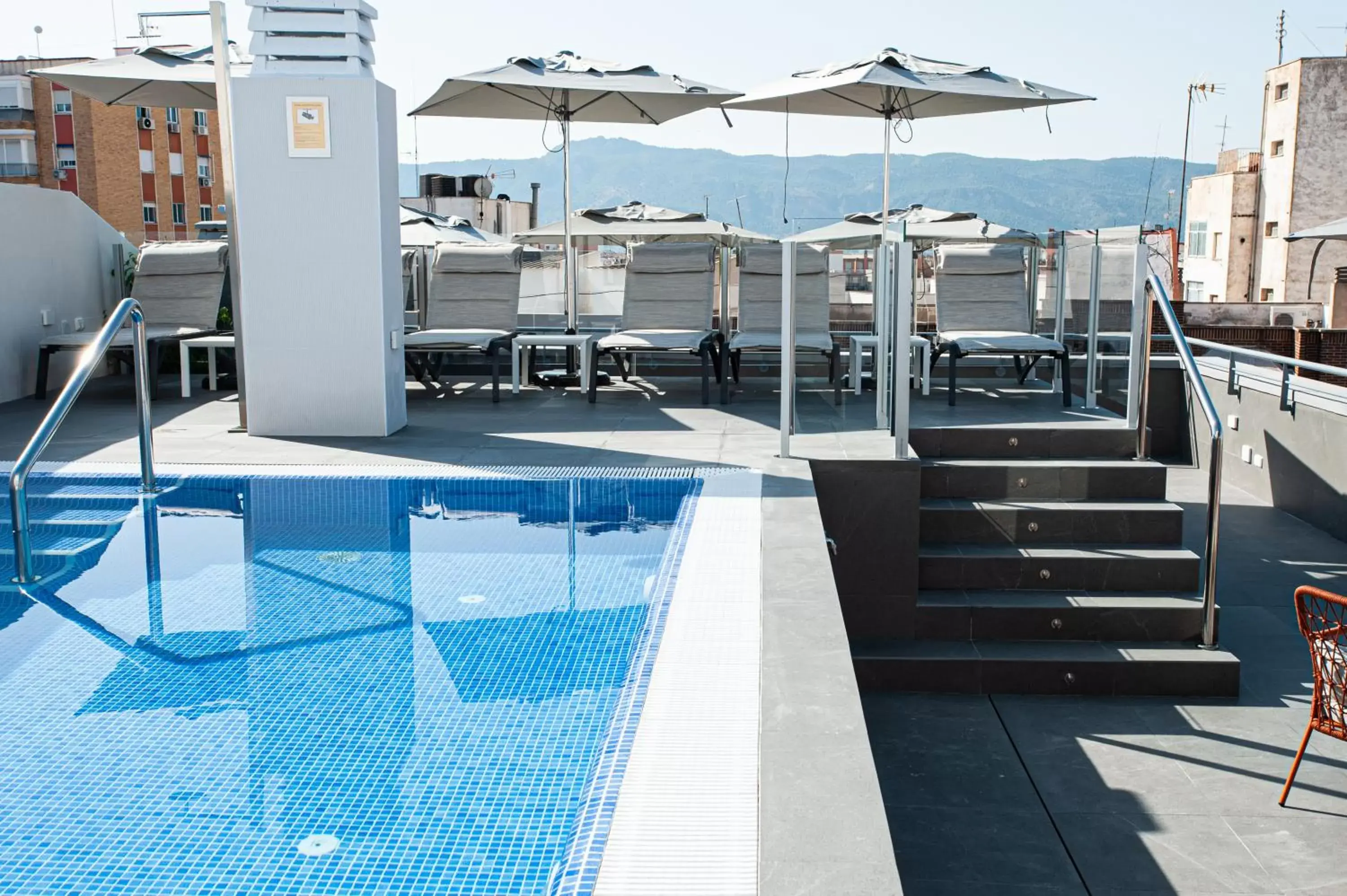 Pool view, Swimming Pool in Catalonia Conde de Floridablanca