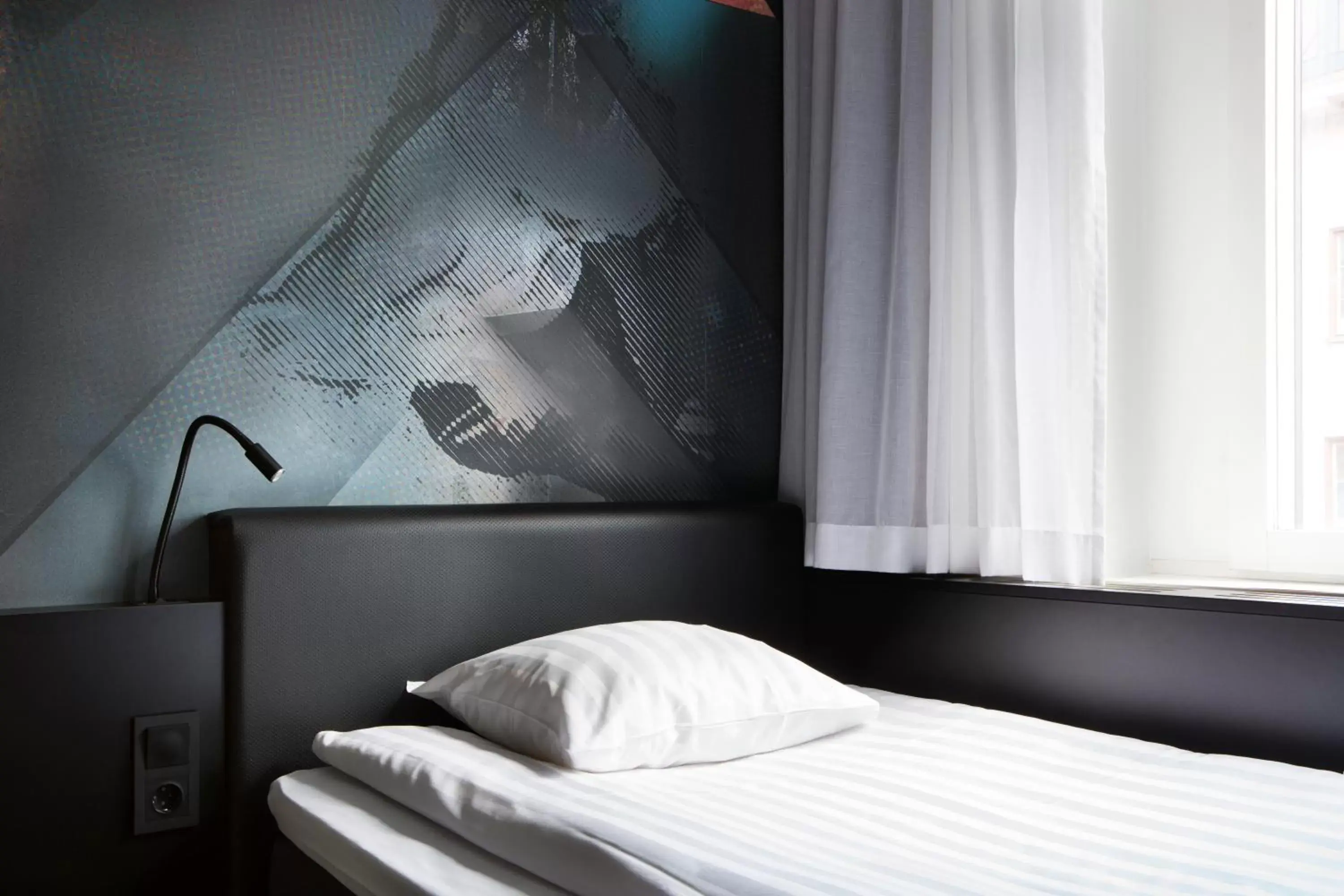 Bedroom, Bed in Comfort Hotel Xpress Stockholm Central Bedroom, Bed in Comfort Hotel Xpress Stockholm Central