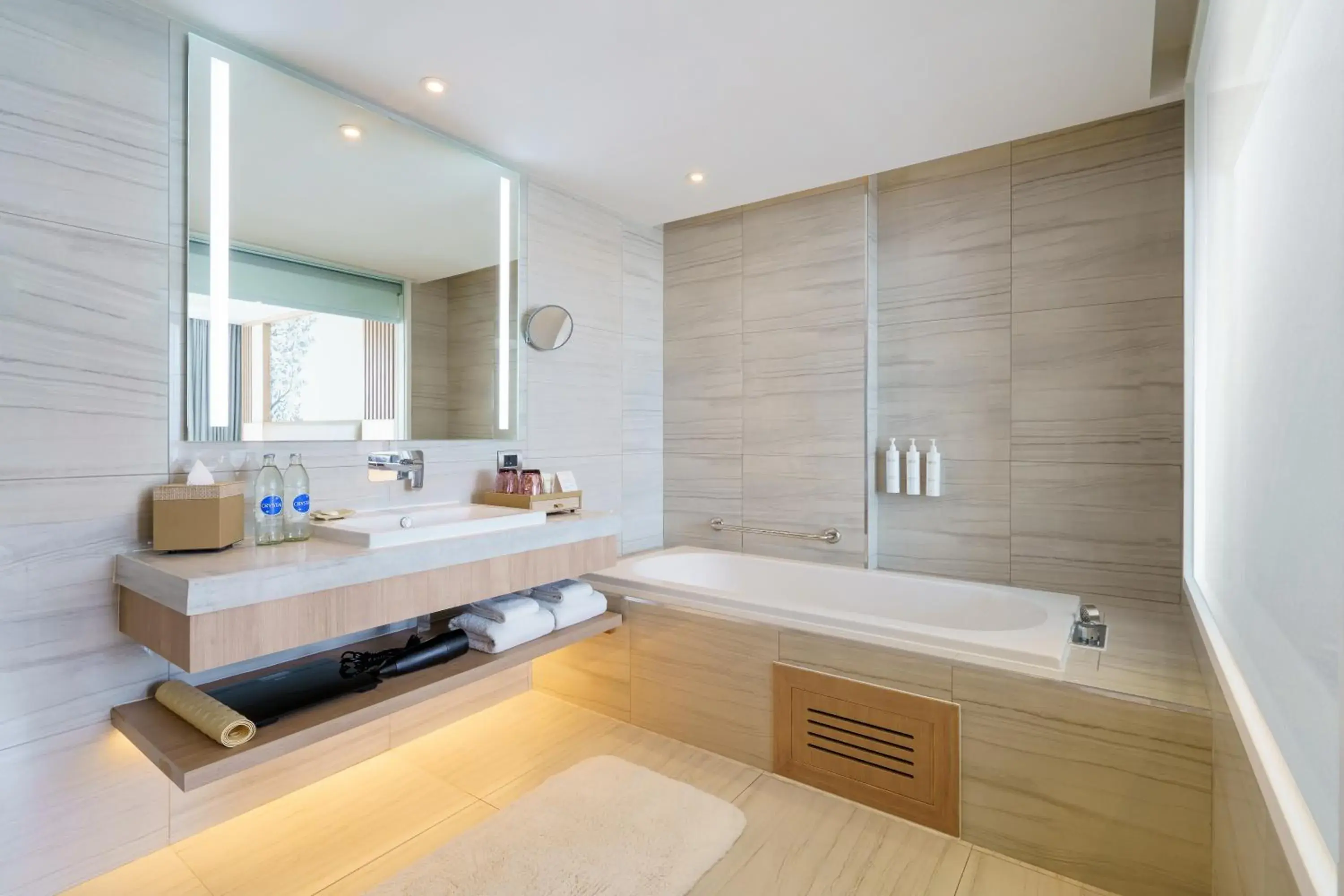 Bath, Bathroom in Courtyard by Marriott North Pattaya