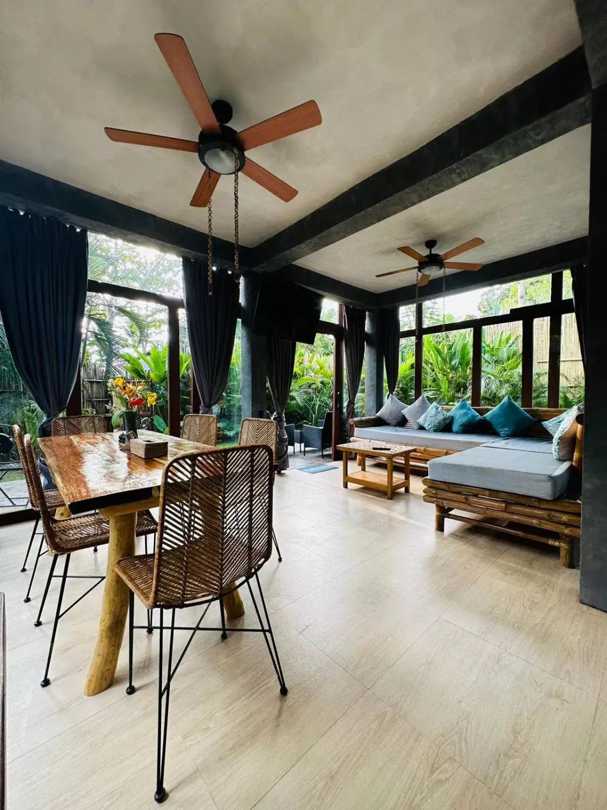 Living room in Buko Beach Resort