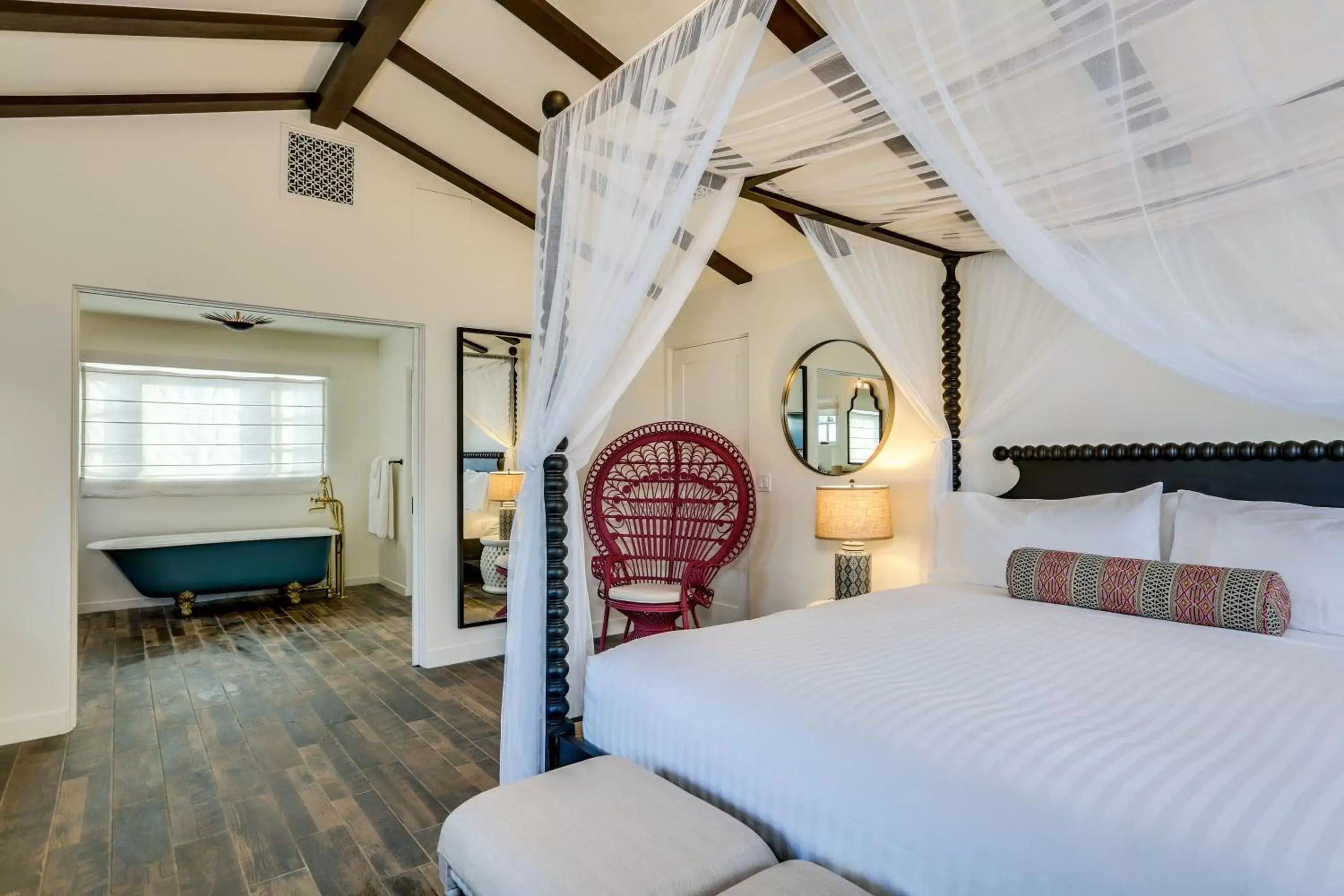 Bed in La Serena Villas, A Kirkwood Collection Hotel