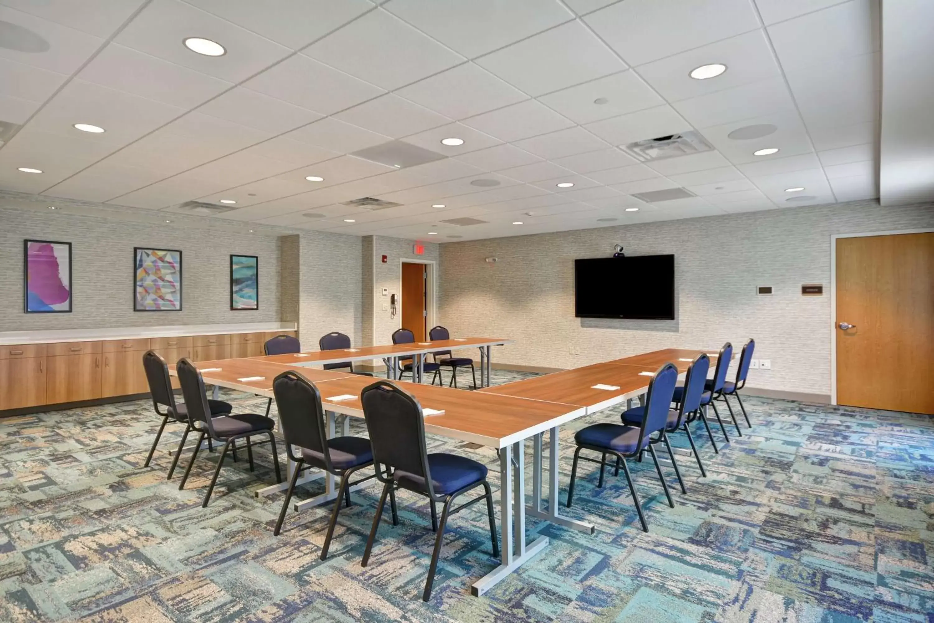 Meeting/conference room in Home2 Suites By Hilton Portland Airport