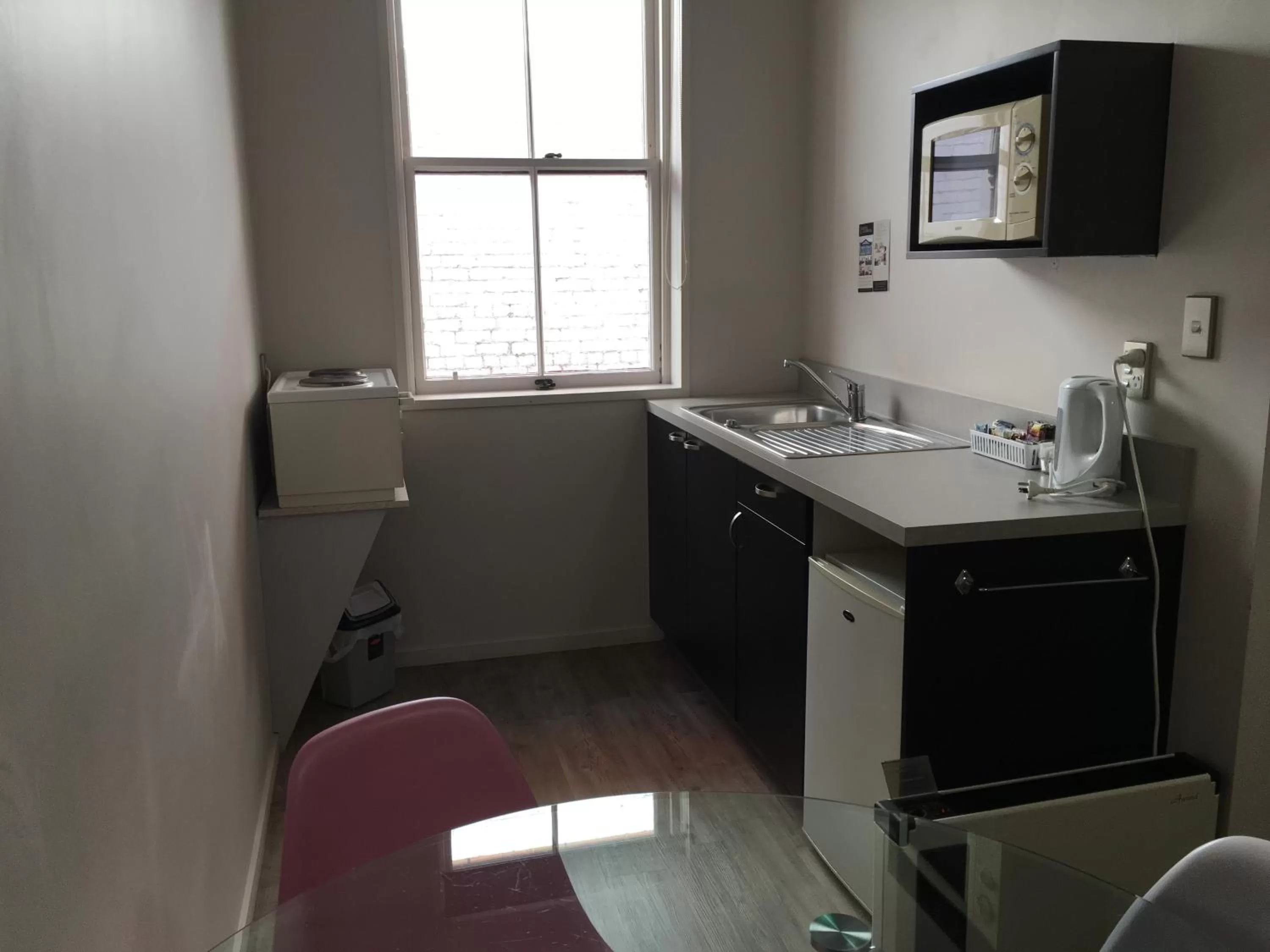 Kitchen or kitchenette in Motel on Carroll