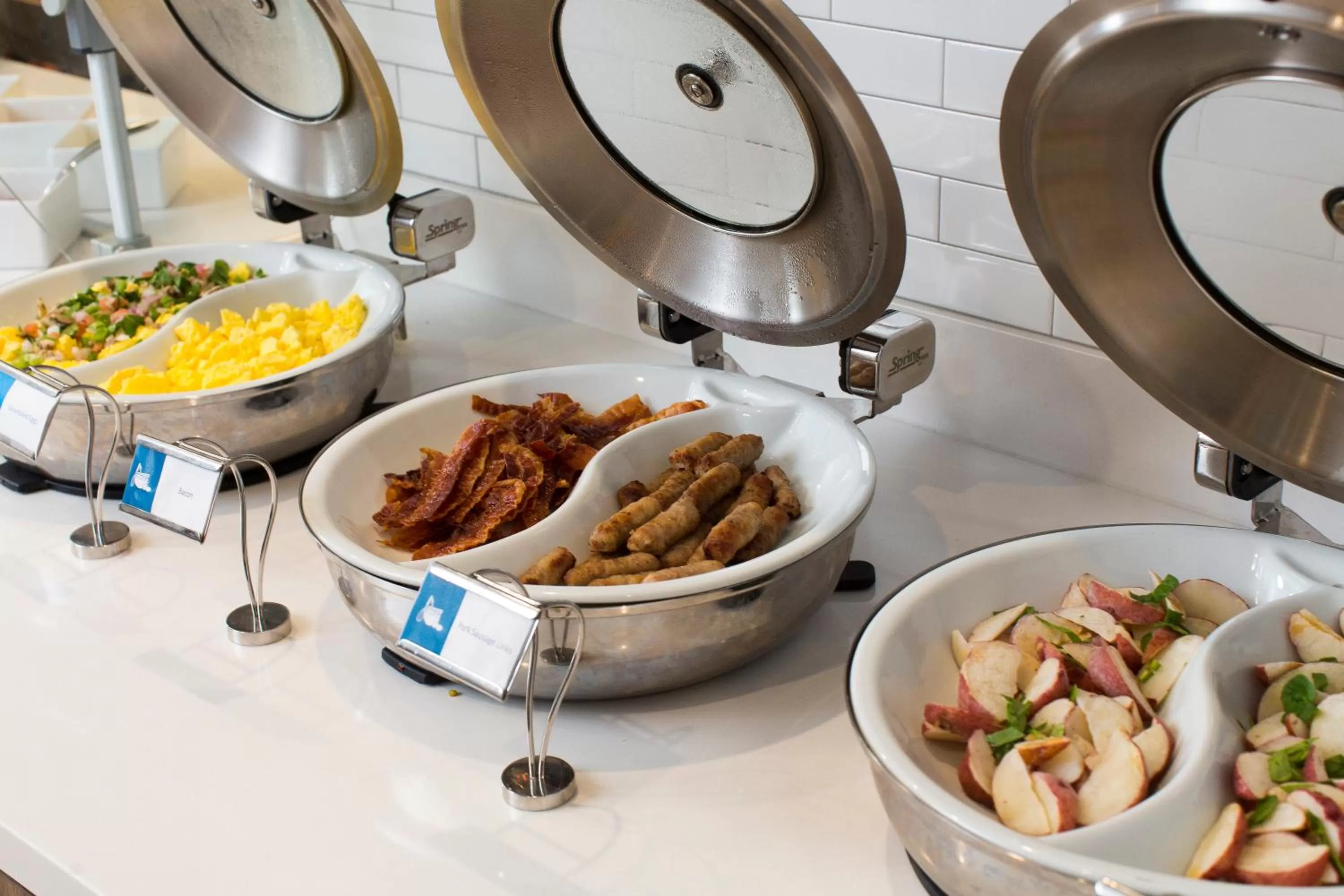 Food and drinks in Hyatt House Dallas / Frisco