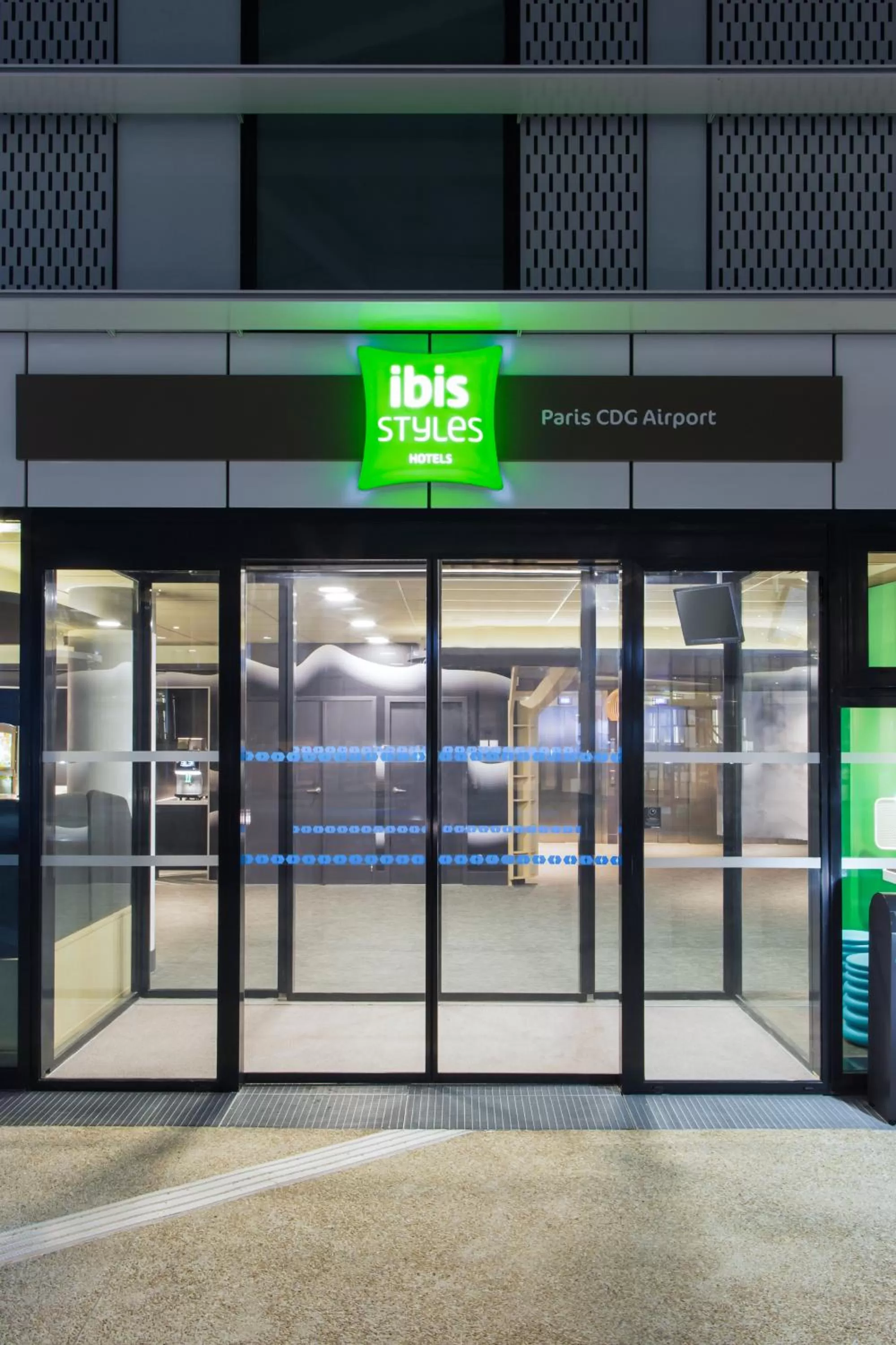 Facade/entrance in ibis Styles Paris Charles de Gaulle Airport