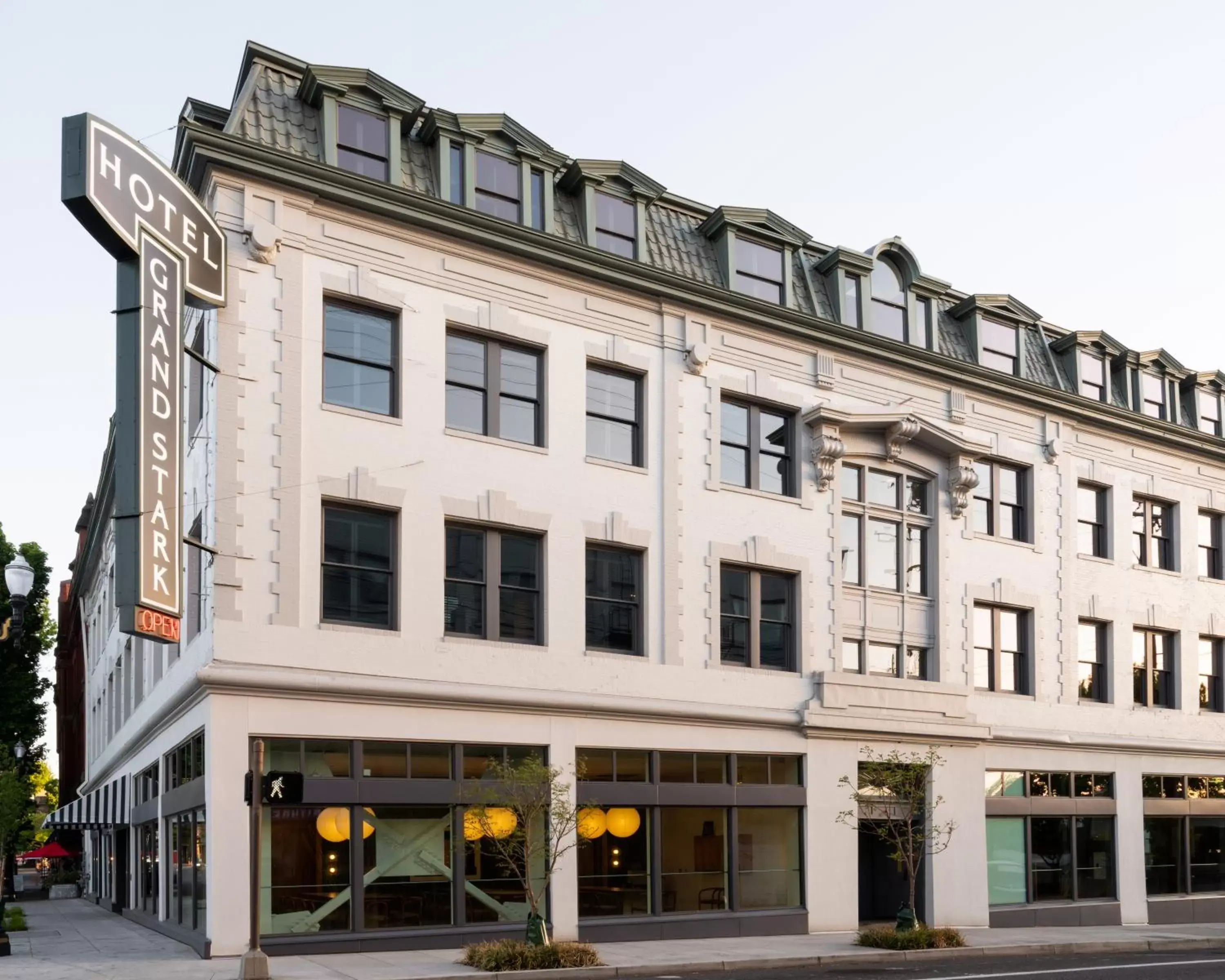 Property Building in Hotel Grand Stark