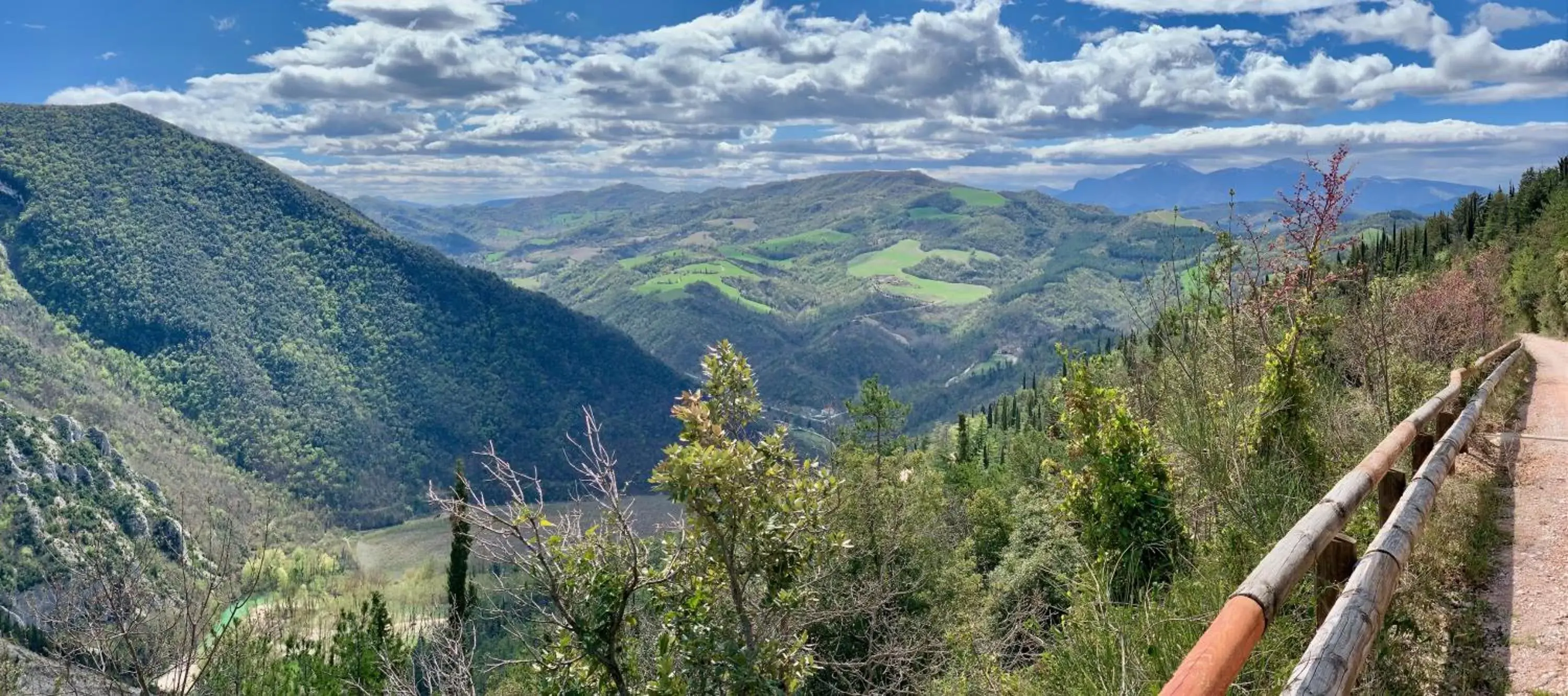 Hiking, Natural Landscape in La Forestale Luxury Ecolodge B&B Primo Piano