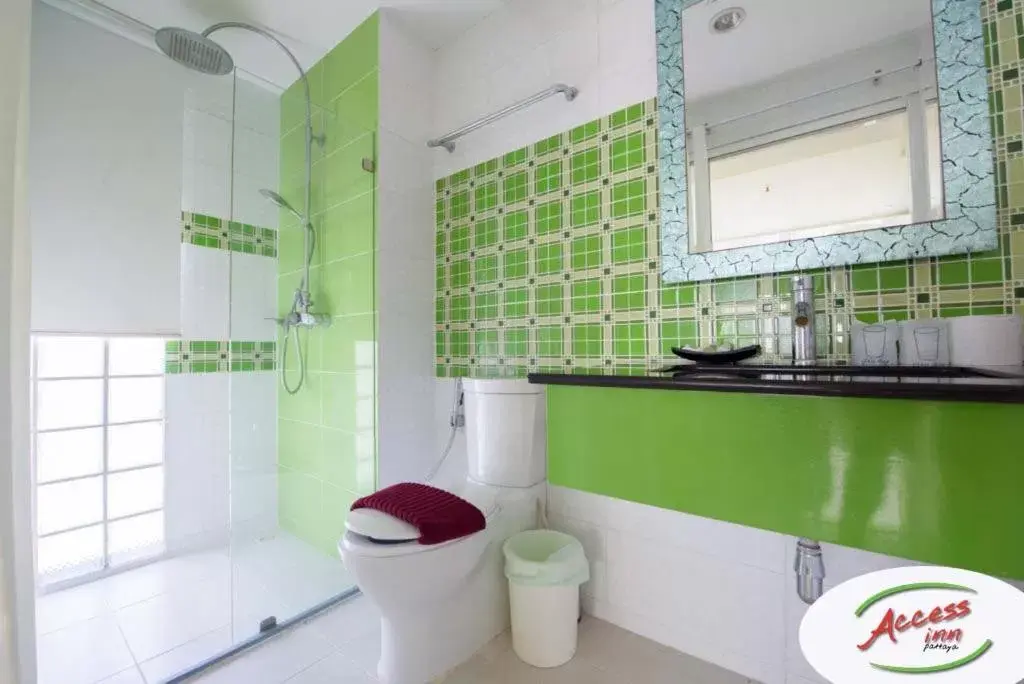 Bathroom in Access Inn Pattaya