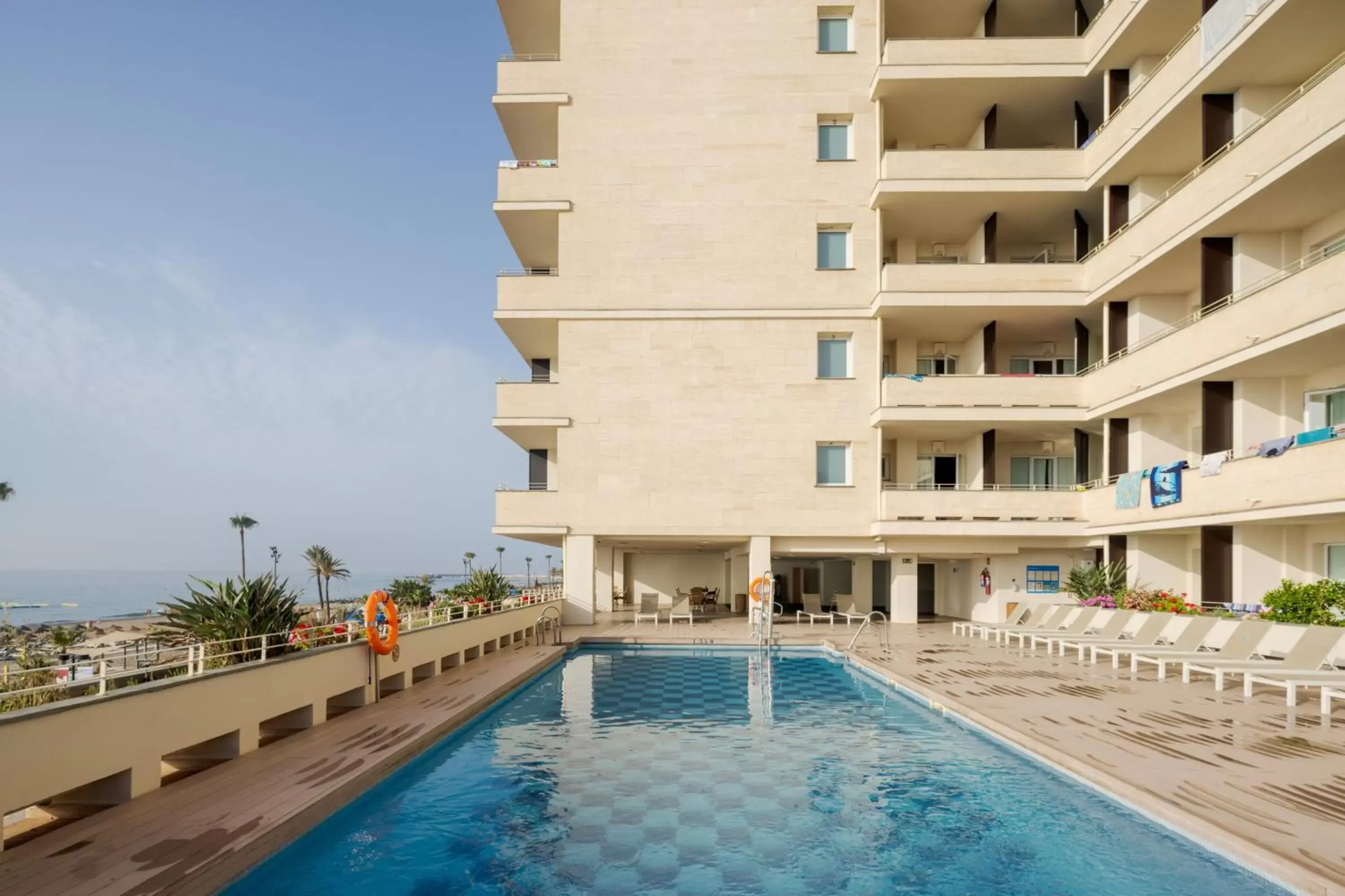 Sea view, Swimming Pool in Ilunion Fuengirola