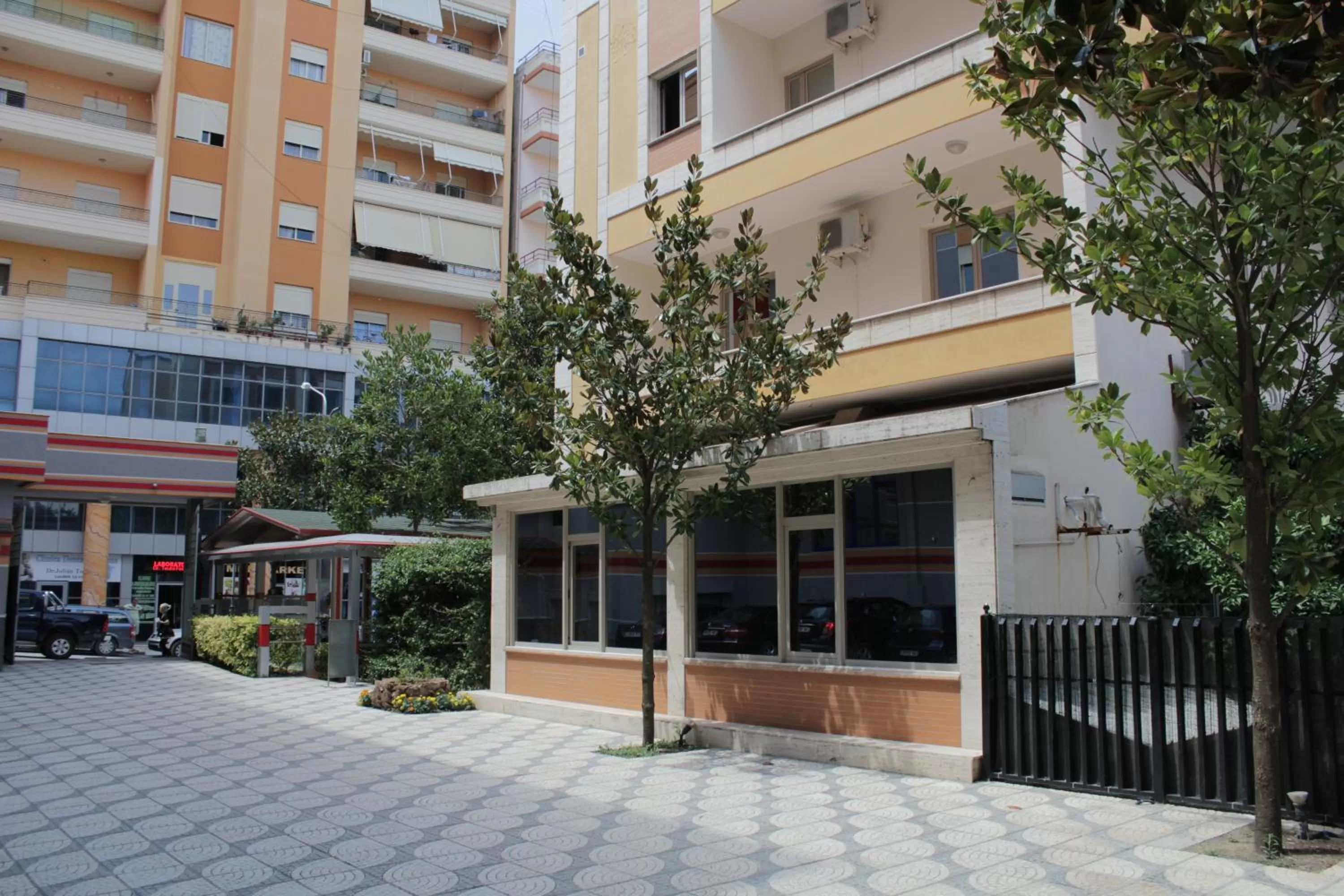 Fieri International Hotel