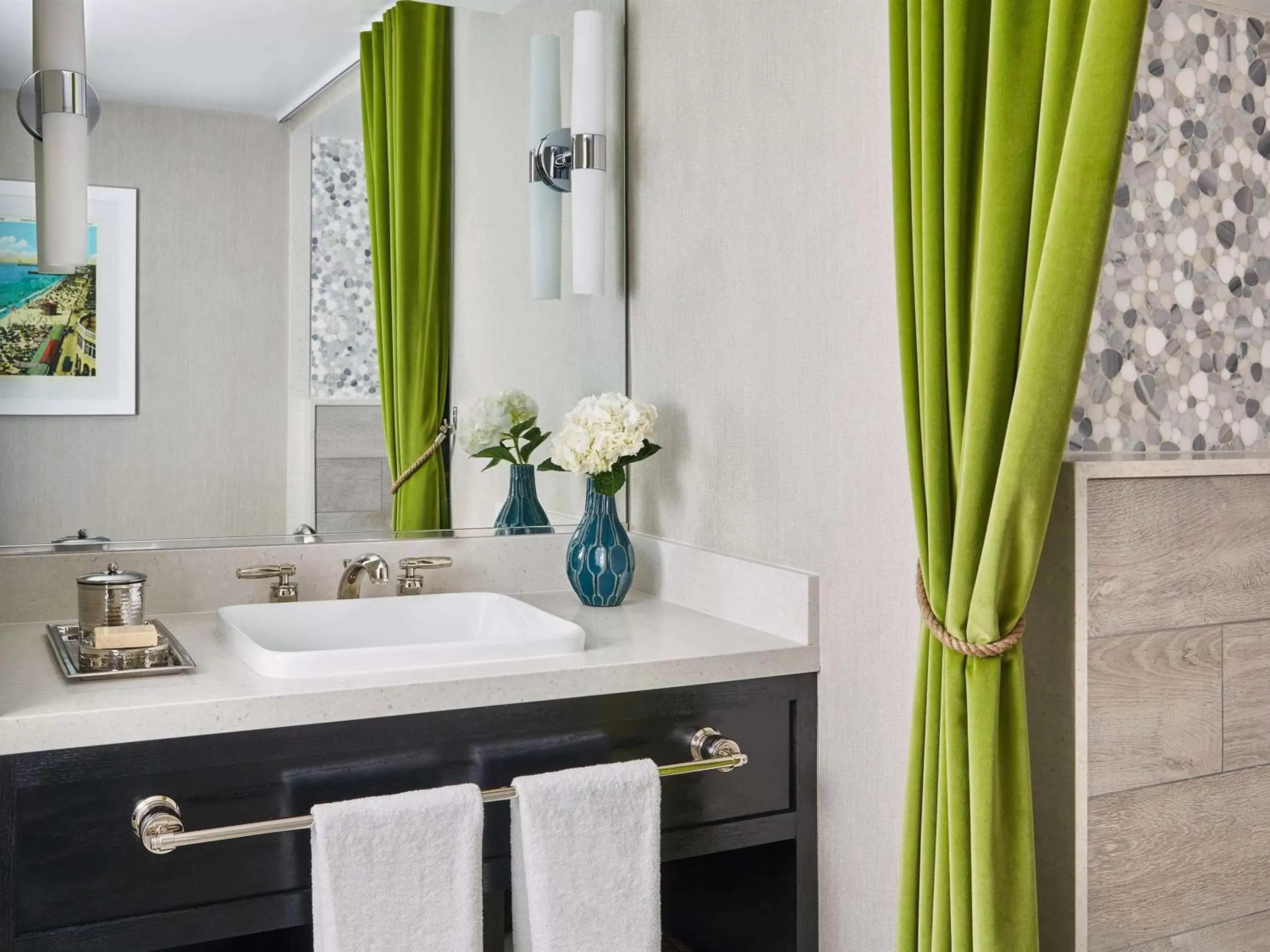 Bedroom, Bathroom in Fairmont Miramar Hotel & Bungalows
