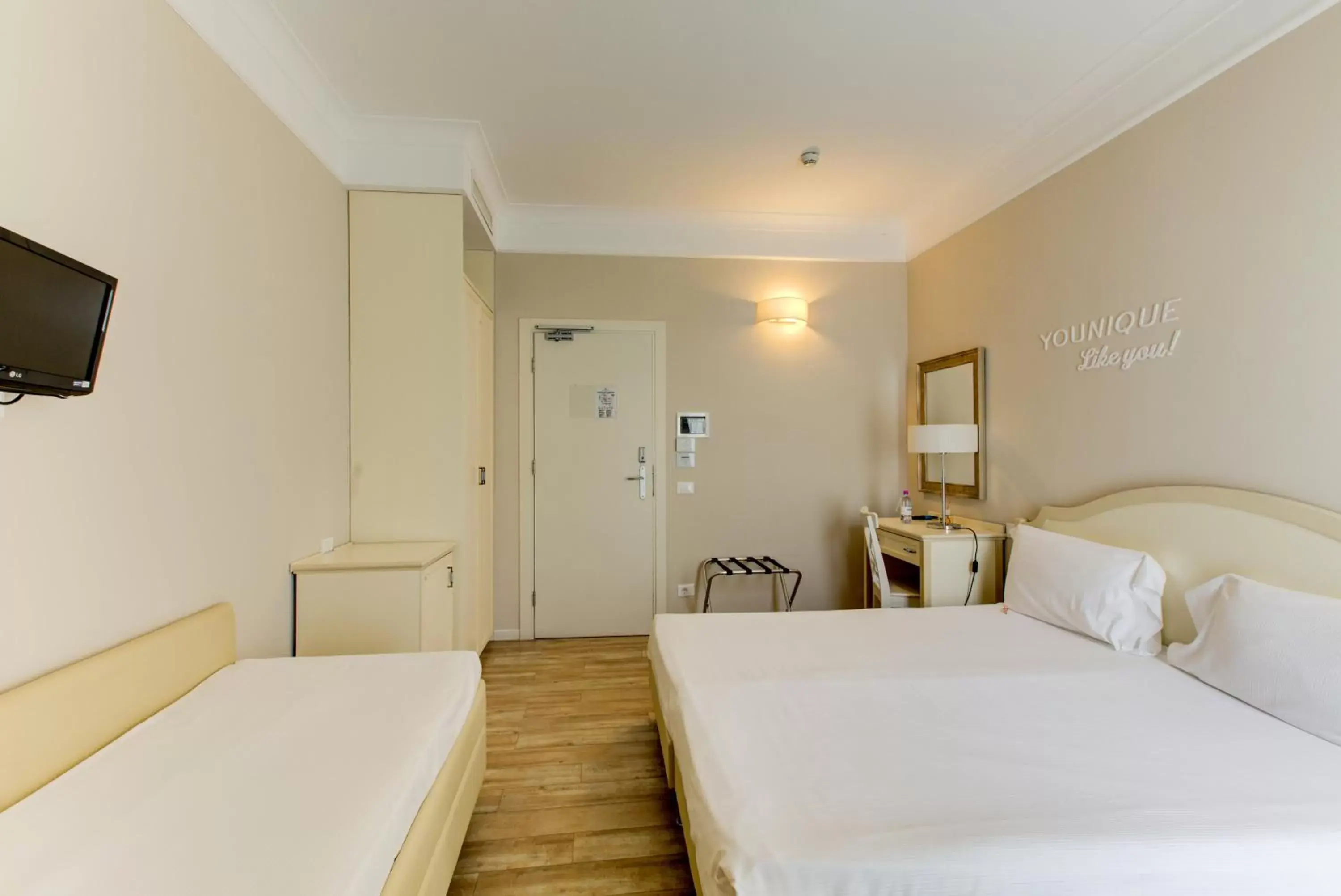 Bedroom, Bed in BeYou Hotel Villa Rosa