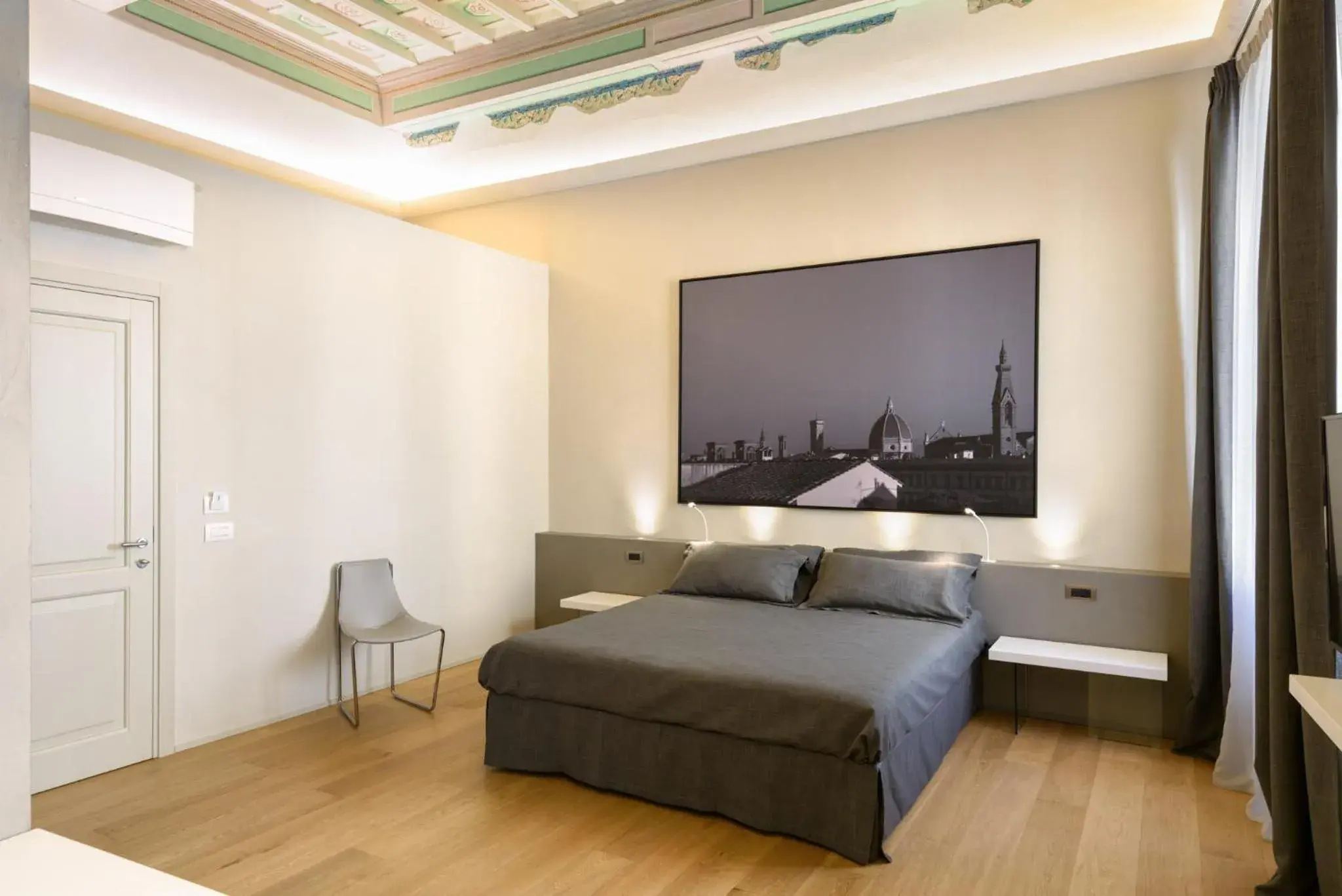 Bedroom in Palazzo Vasarri - Luxury design suites