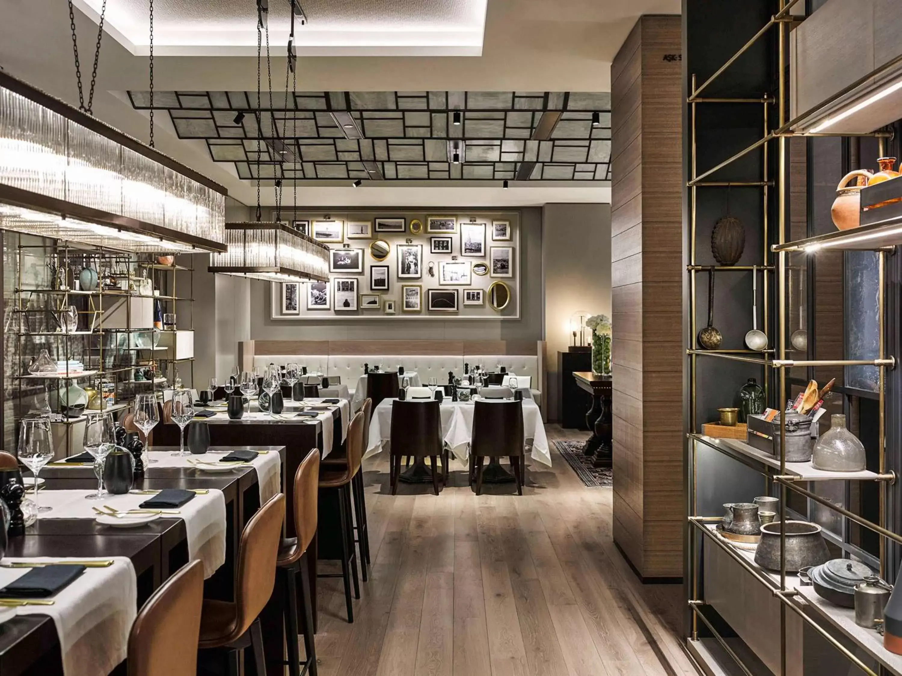 Restaurant/Places to Eat in Fairmont Quasar Istanbul Hotel